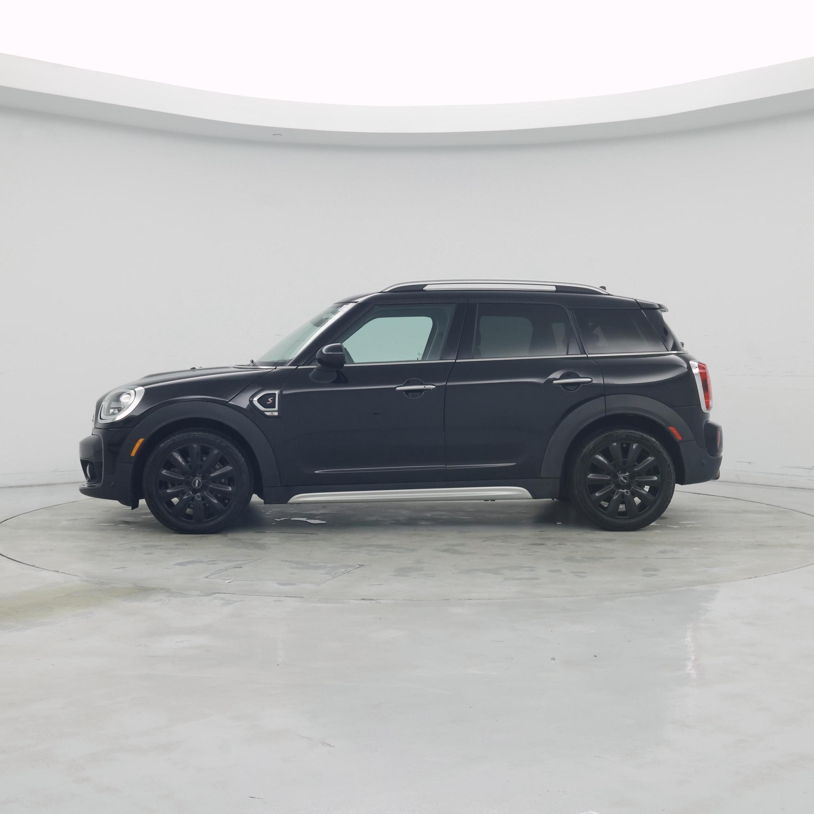 Thumbnail: 2017 MINI Cooper Countryman - 3