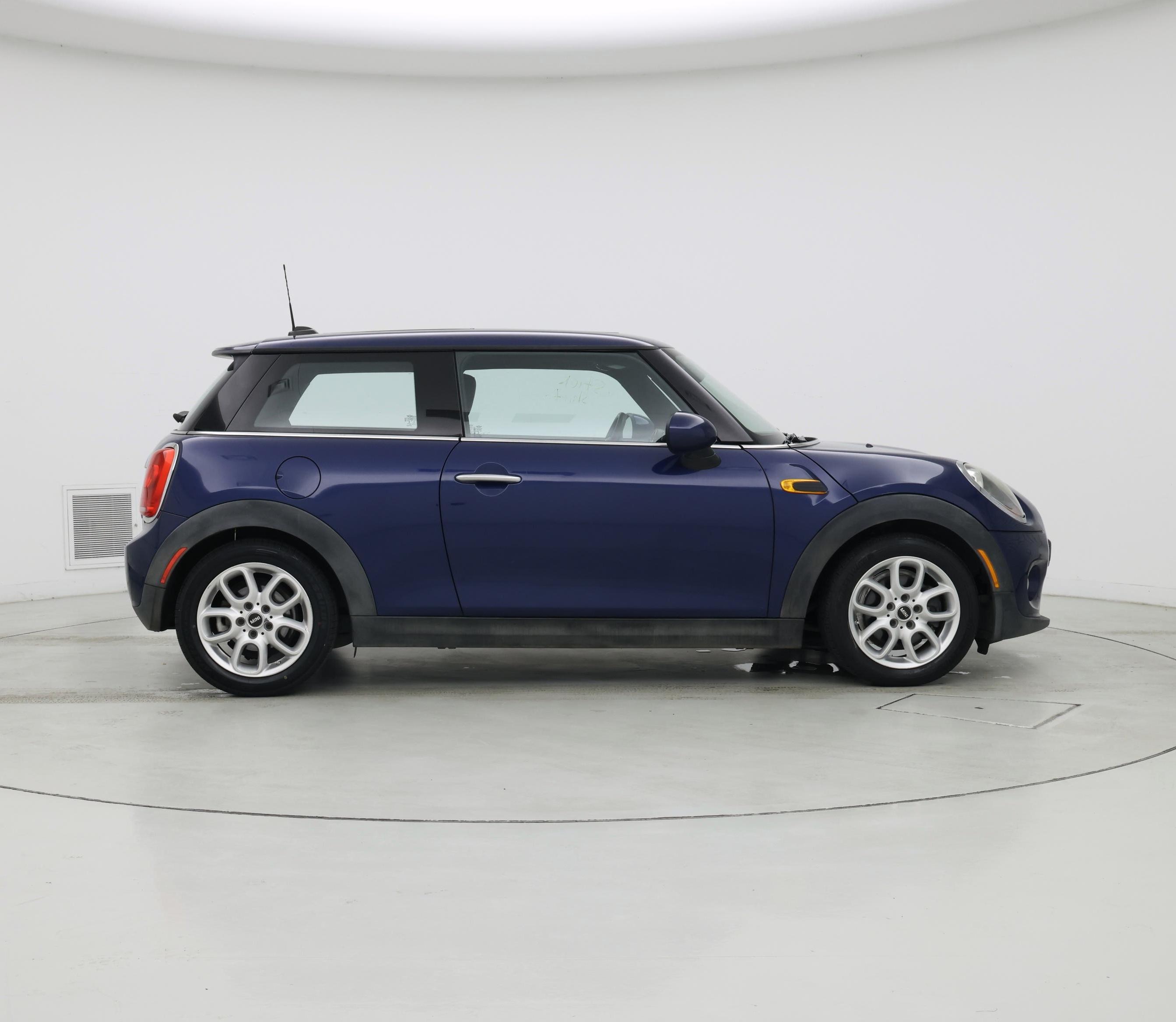 Thumbnail: 2015 MINI Cooper Hardtop - 7