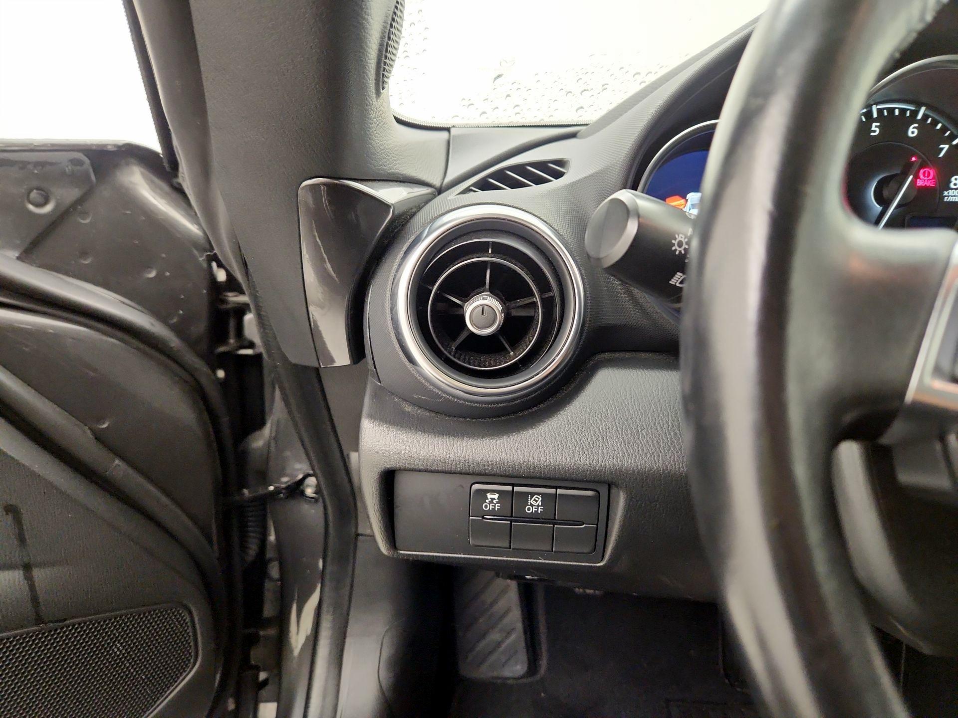 Thumbnail: 2023 Mazda MX-5 Miata - 13