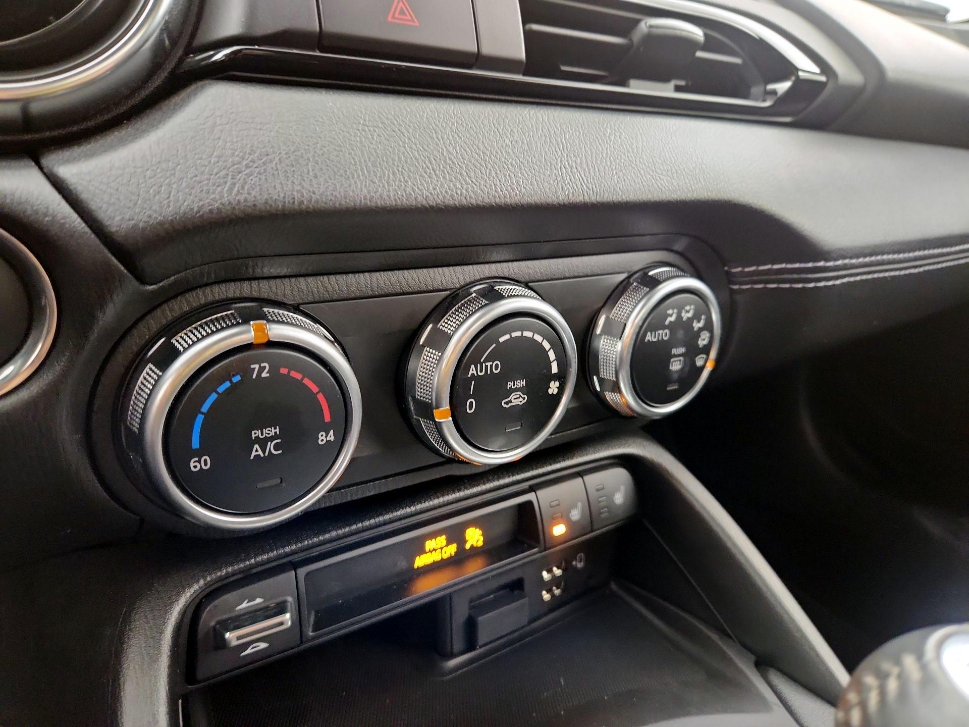 Thumbnail: 2023 Mazda MX-5 Miata - 17