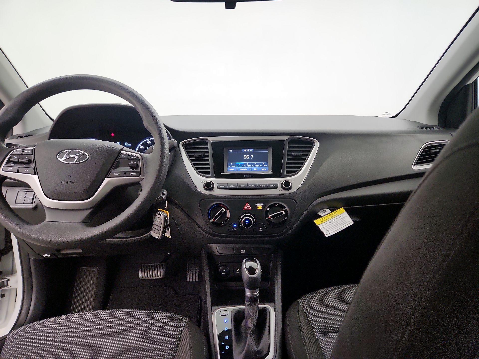 Thumbnail: 2022 Hyundai Accent - 9