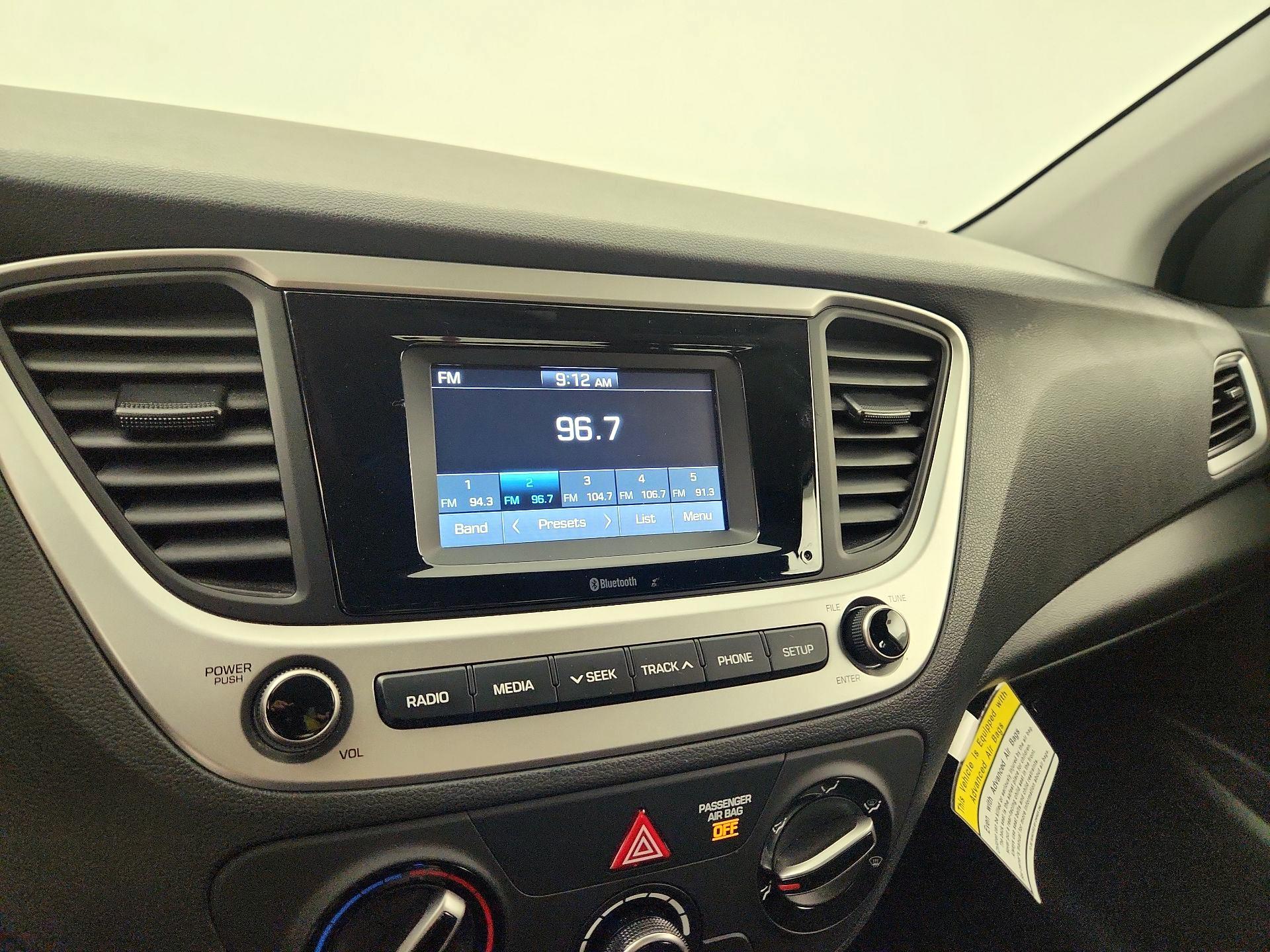 Thumbnail: 2022 Hyundai Accent - 15