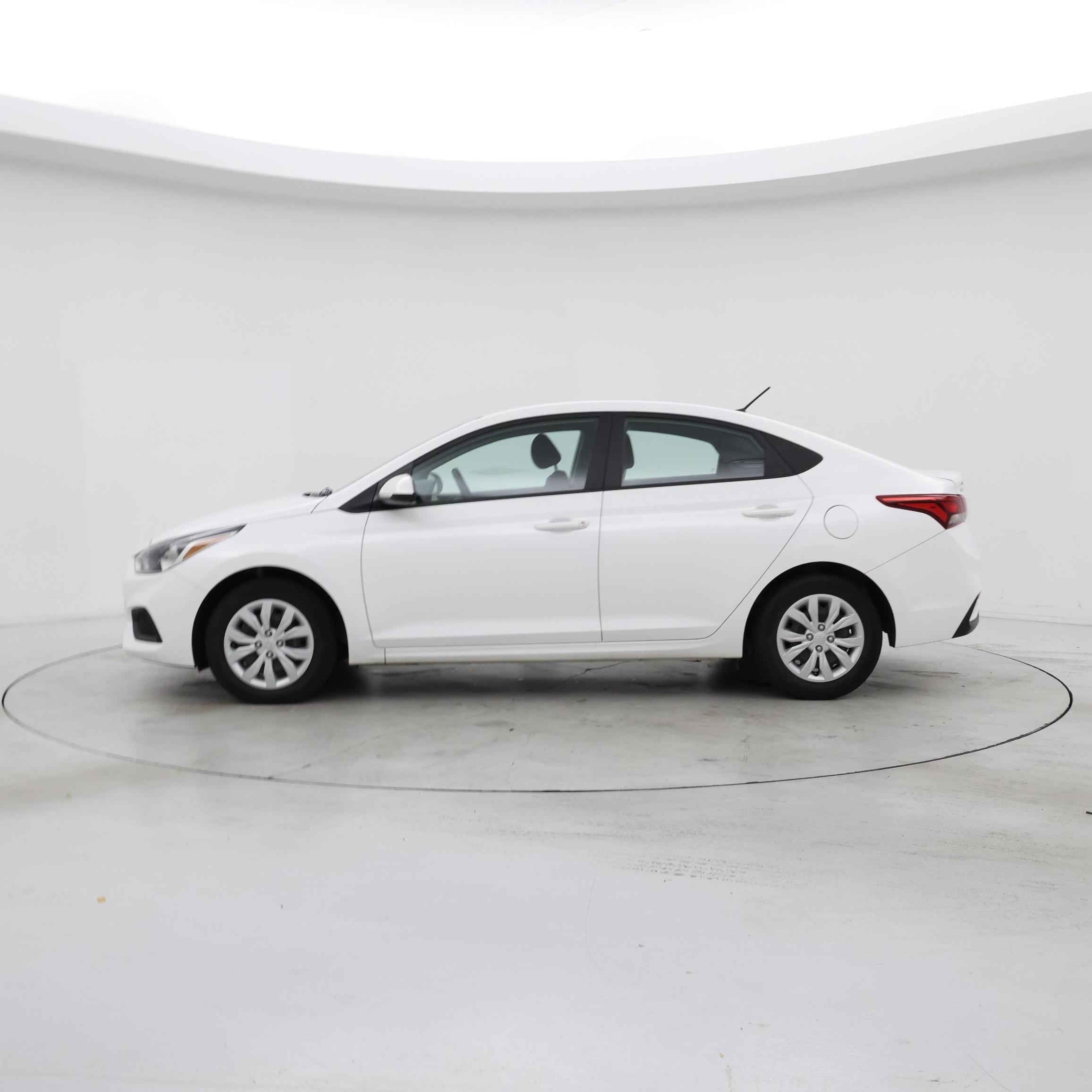 Thumbnail: 2022 Hyundai Accent - 3