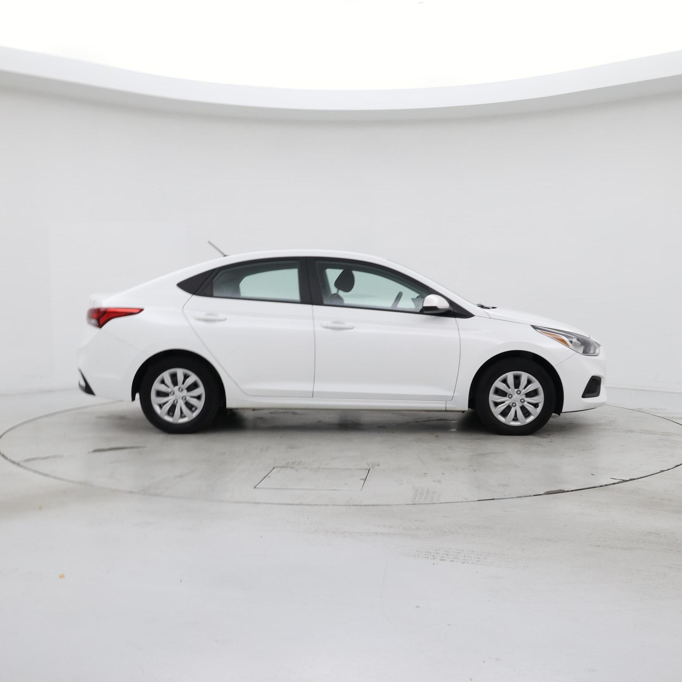 Thumbnail: 2022 Hyundai Accent - 7