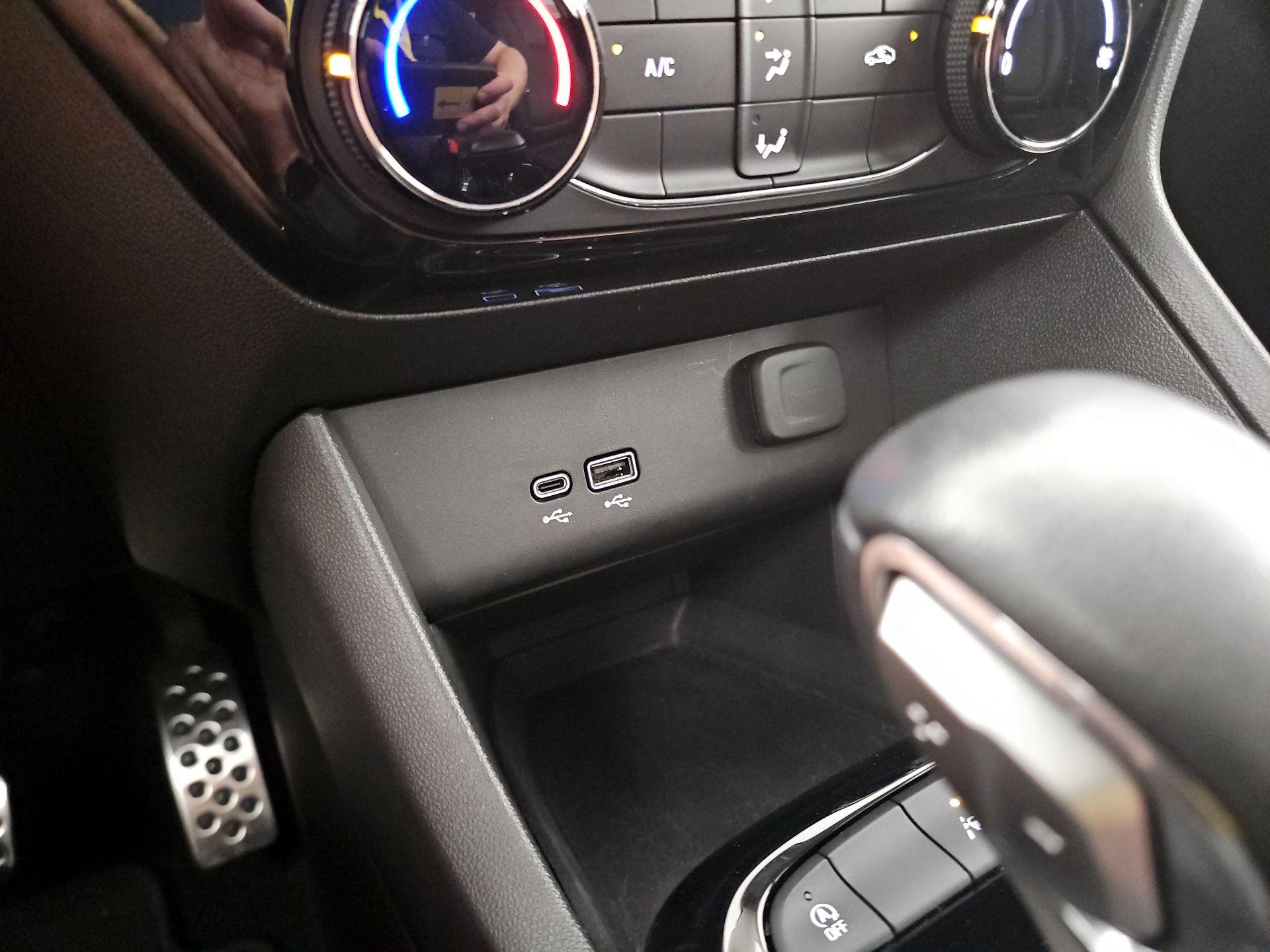 Thumbnail: 2024 Buick Encore GX - 18