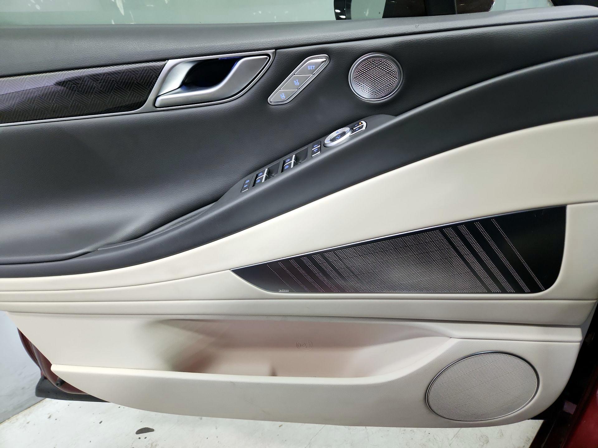Thumbnail: 2022 Genesis G80 - 12