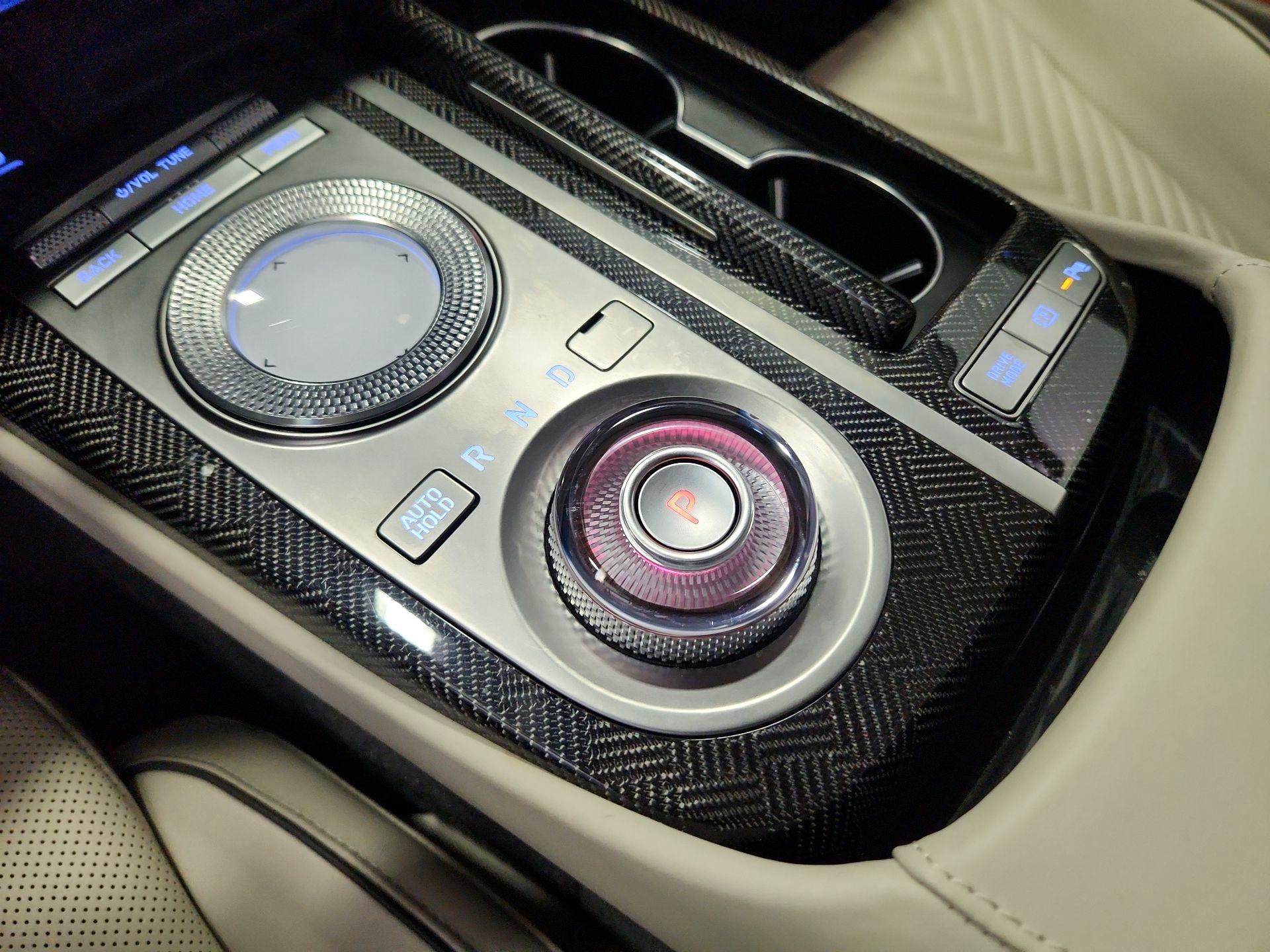 Thumbnail: 2022 Genesis G80 - 18