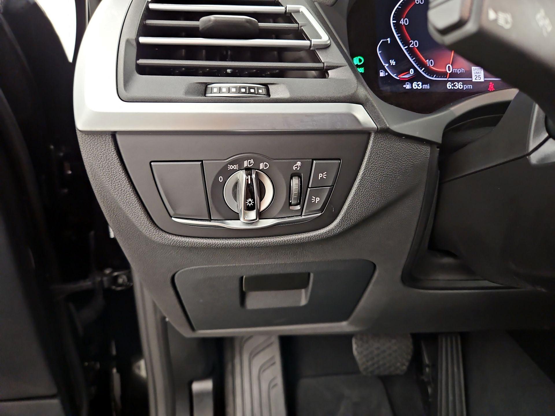 Thumbnail: 2024 BMW X4 - 13
