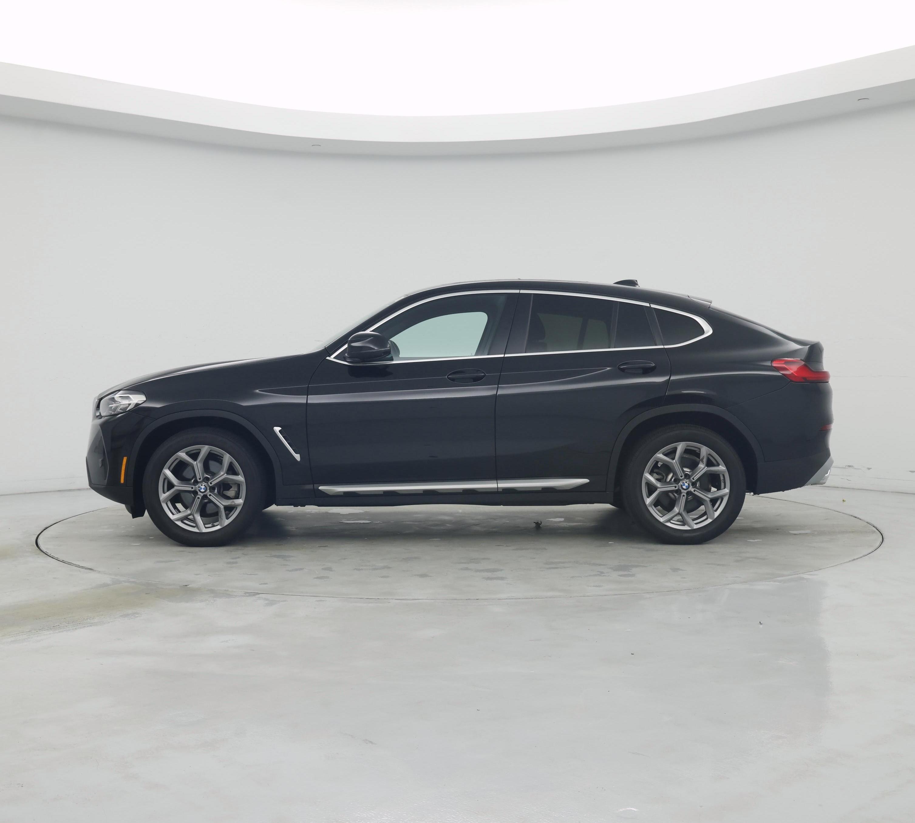 Thumbnail: 2024 BMW X4 - 3