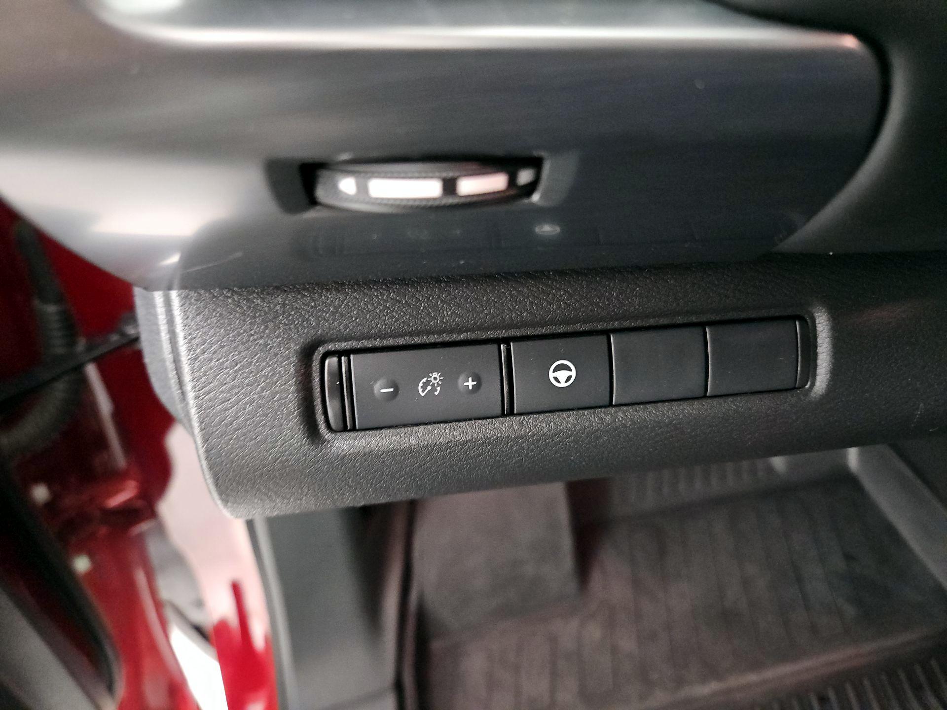 Thumbnail: 2023 Nissan Pathfinder - 13