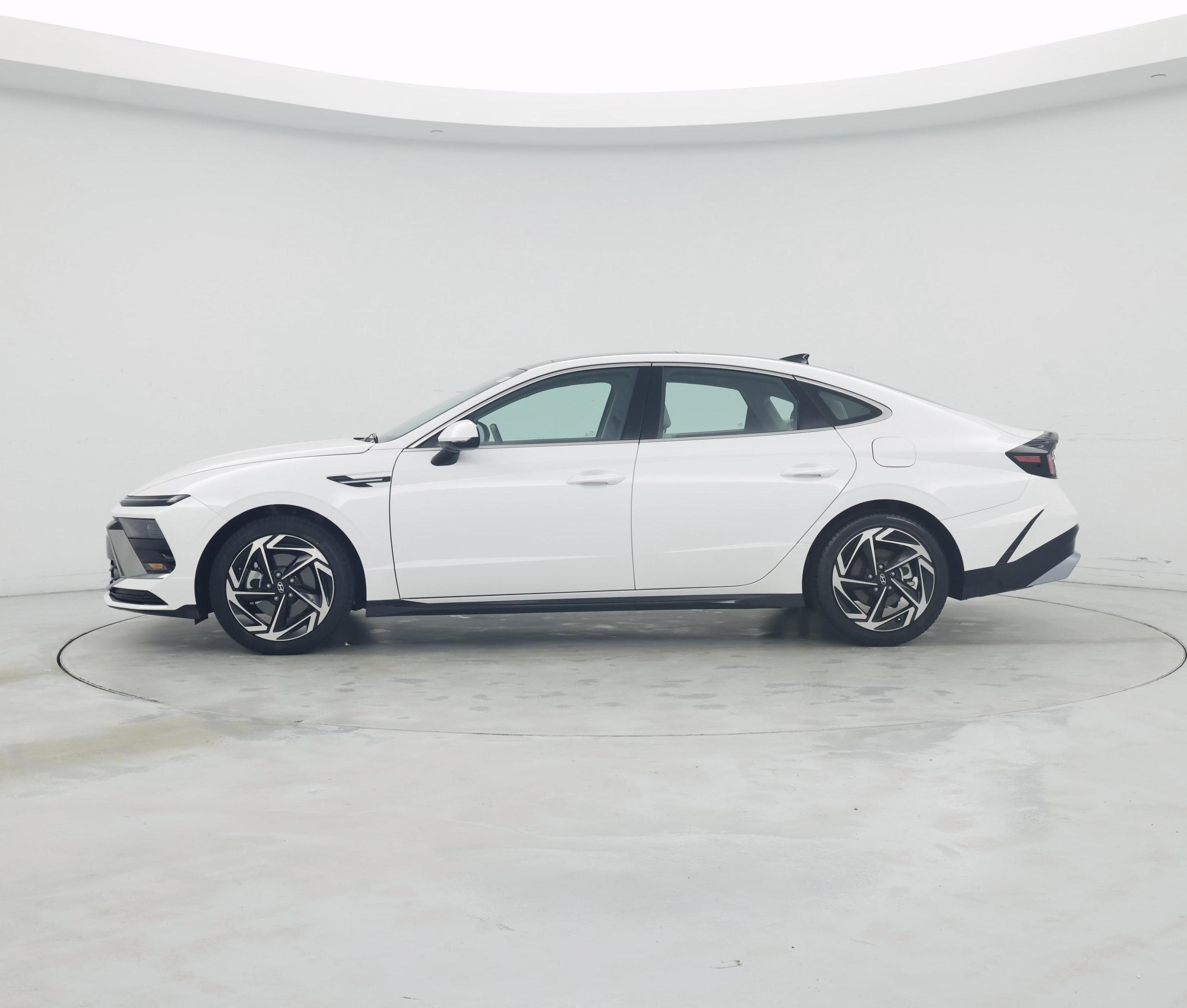 Thumbnail: 2025 Hyundai Sonata - 3
