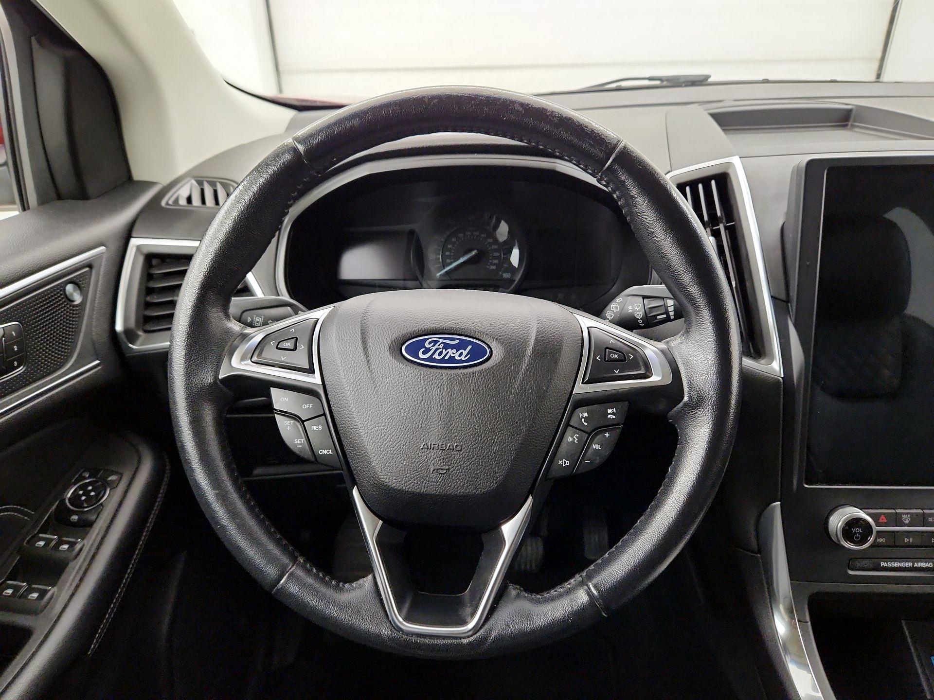 Thumbnail: 2023 Ford Edge - 10