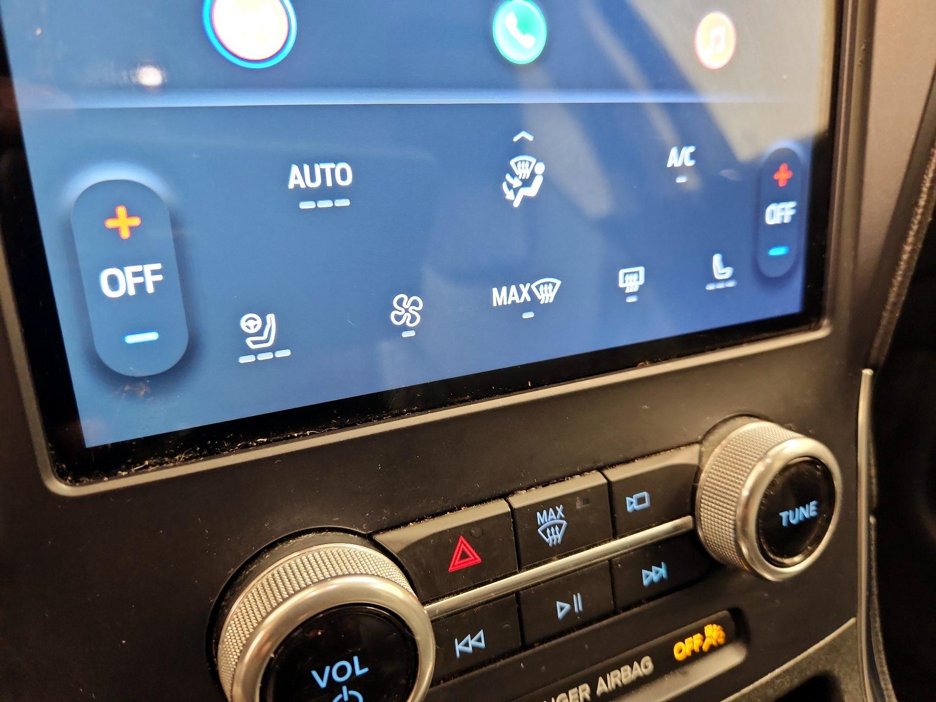 Thumbnail: 2023 Ford Edge - 16