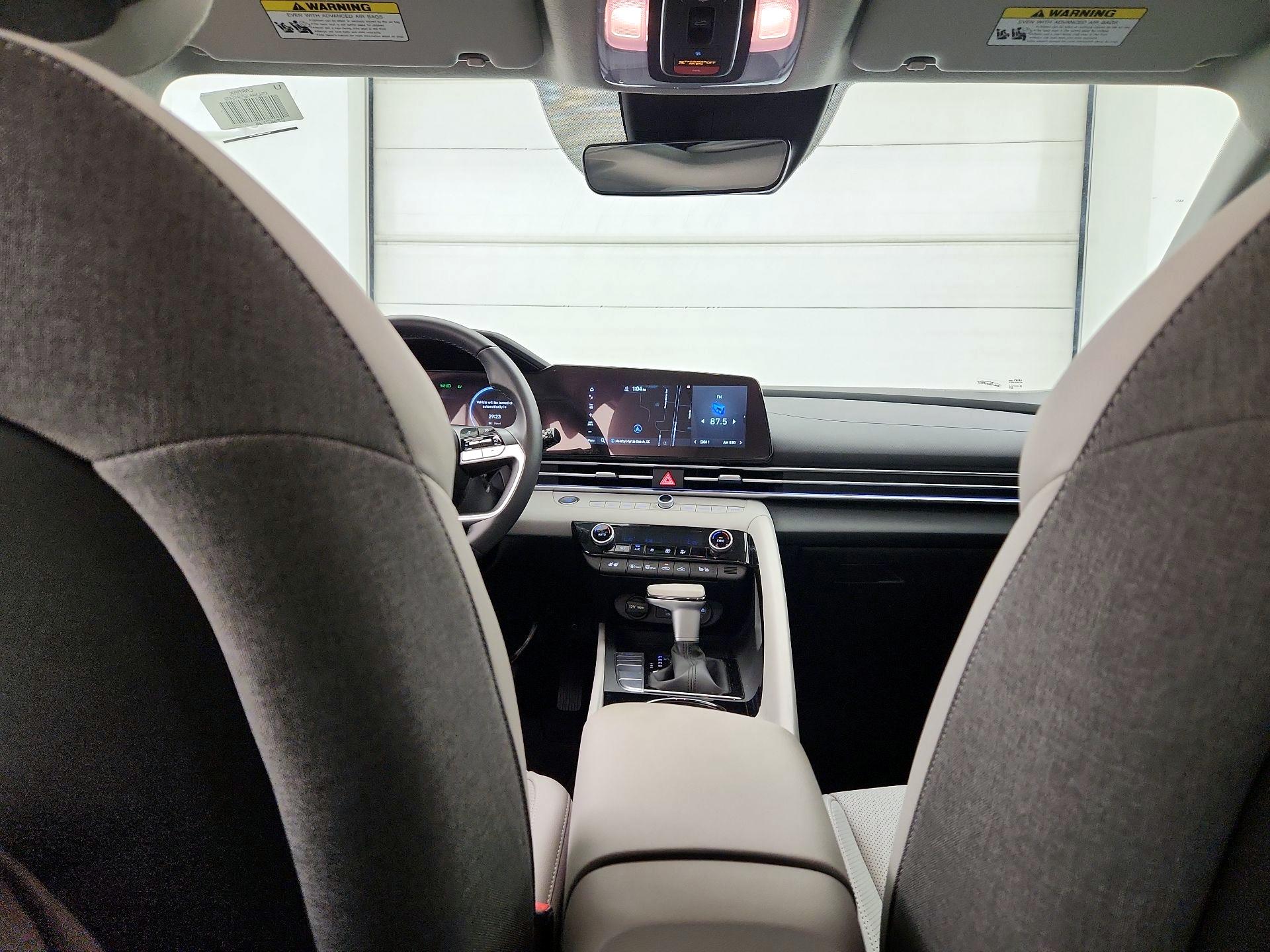 Thumbnail: 2023 Hyundai Elantra - 9