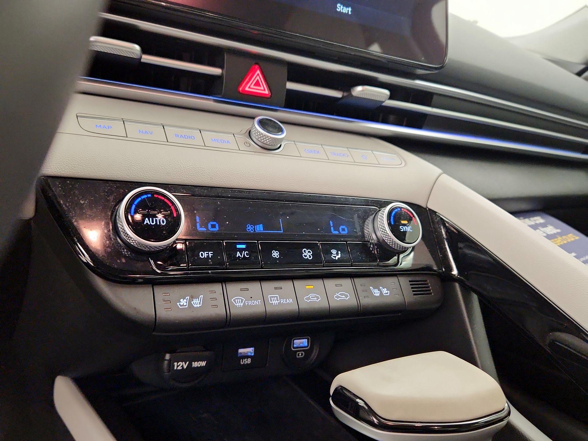 Thumbnail: 2023 Hyundai Elantra - 17