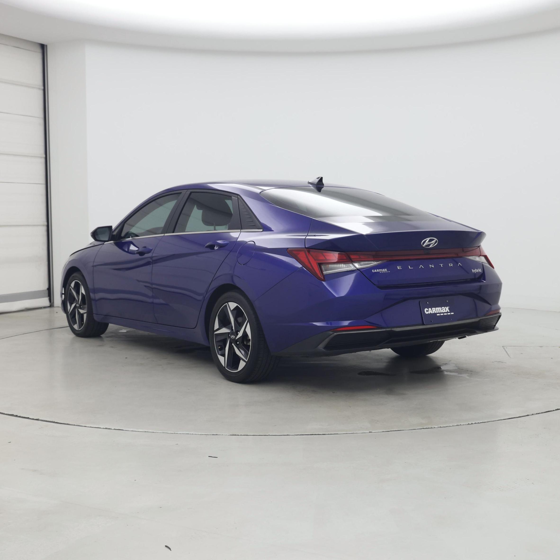 Thumbnail: 2023 Hyundai Elantra - 2