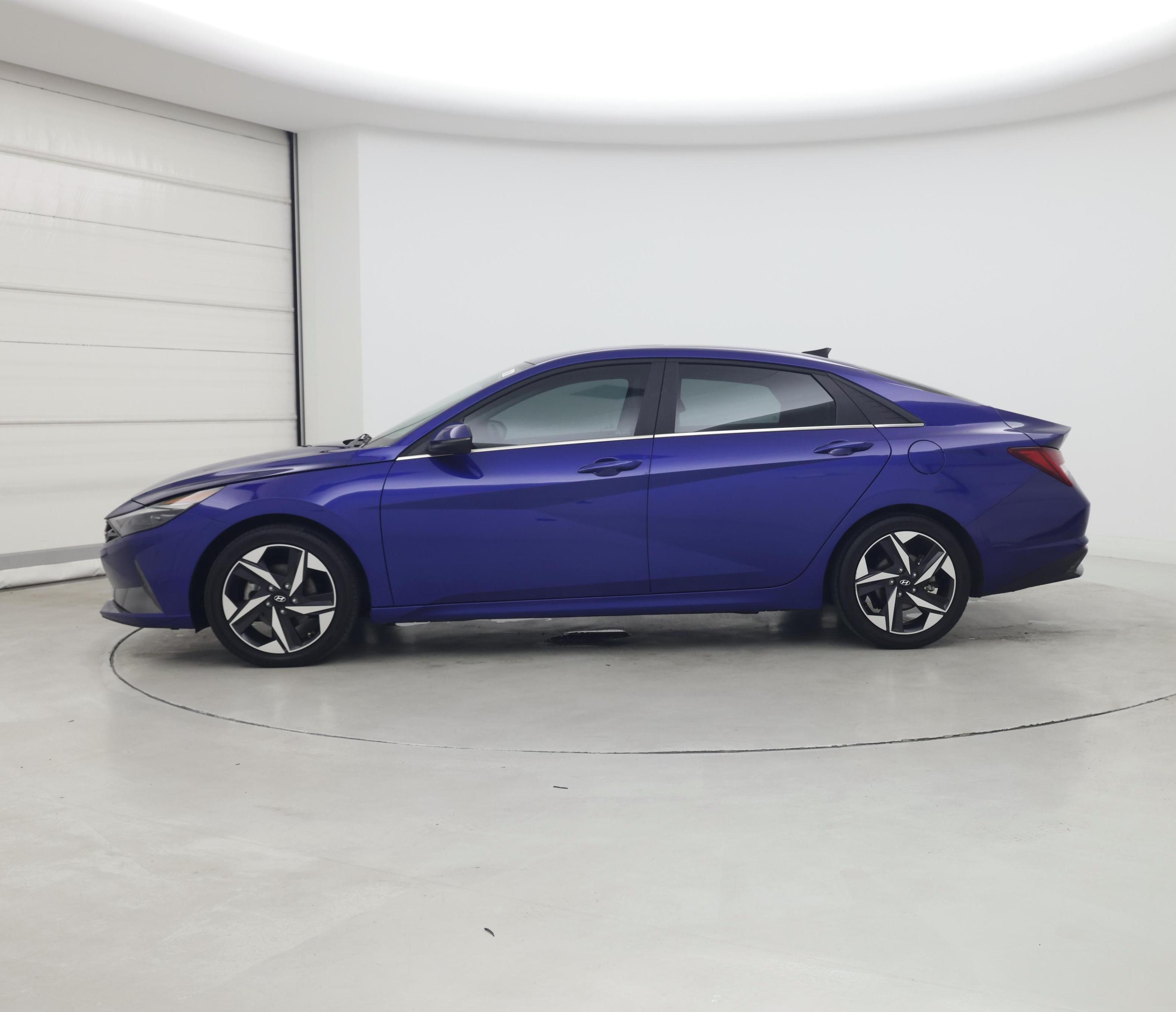Thumbnail: 2023 Hyundai Elantra - 3