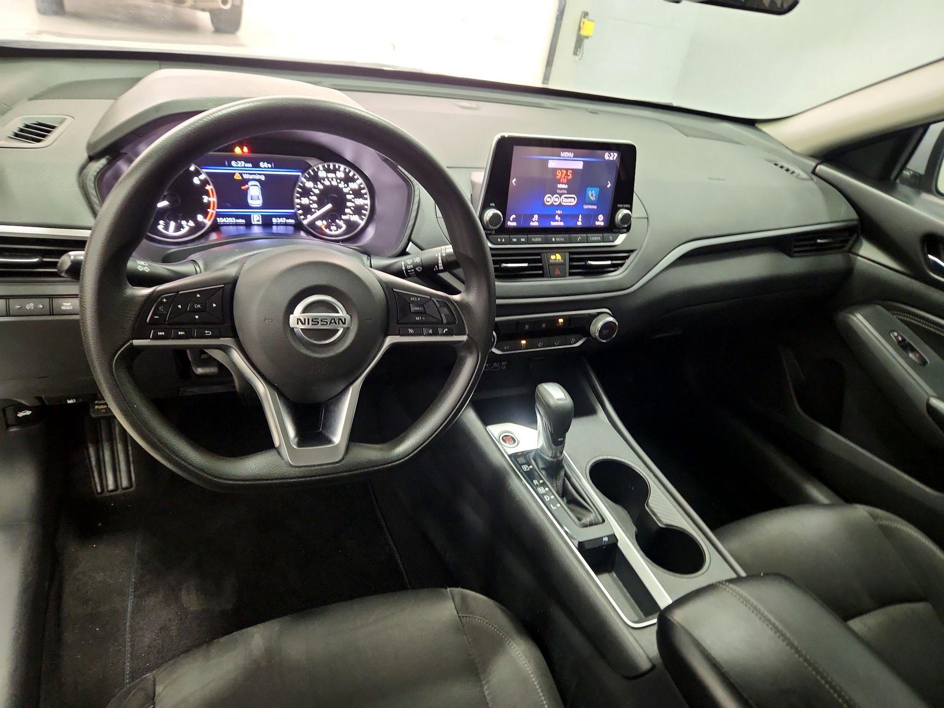 Thumbnail: 2020 Nissan Altima - 9