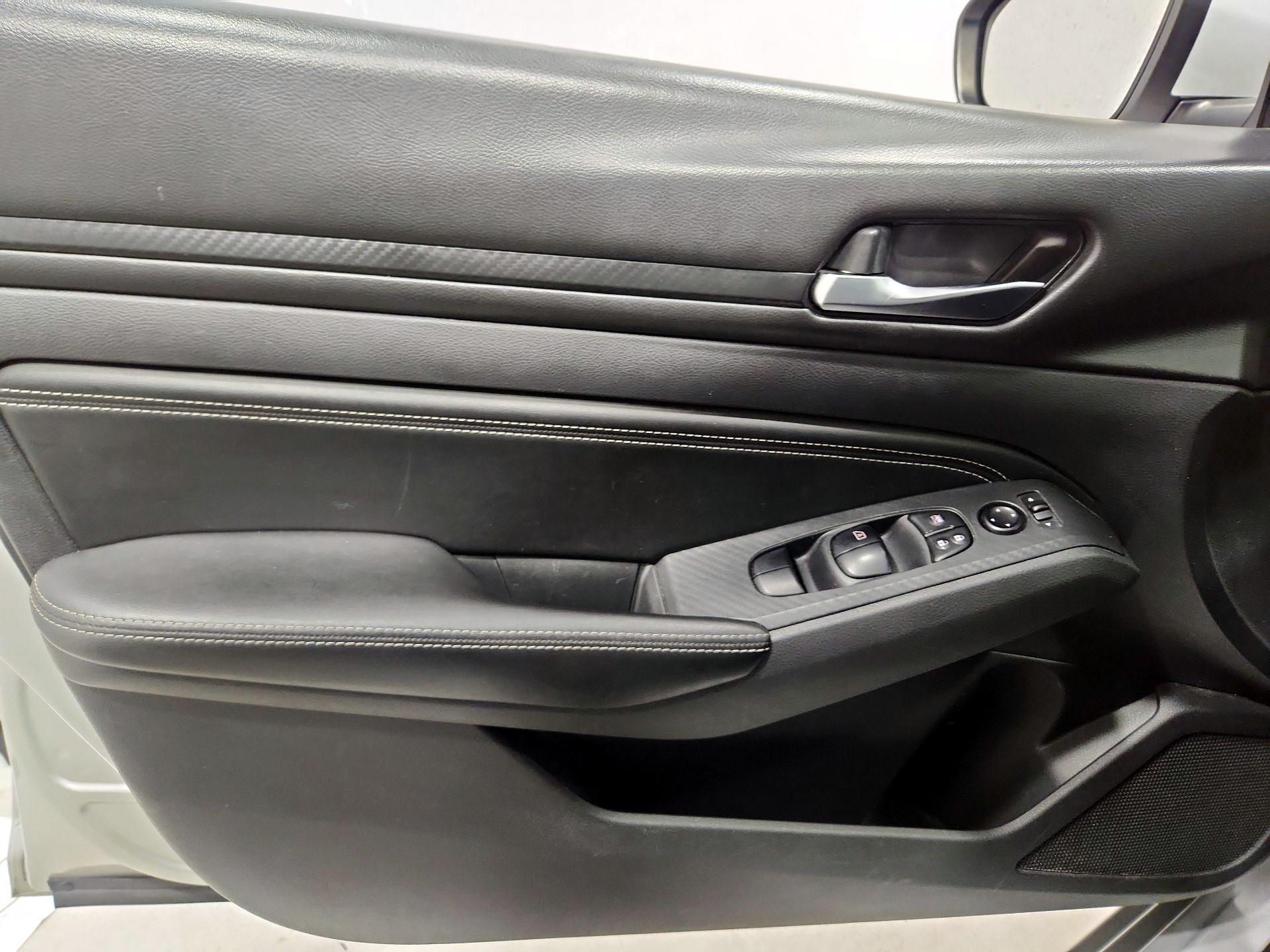 Thumbnail: 2020 Nissan Altima - 12