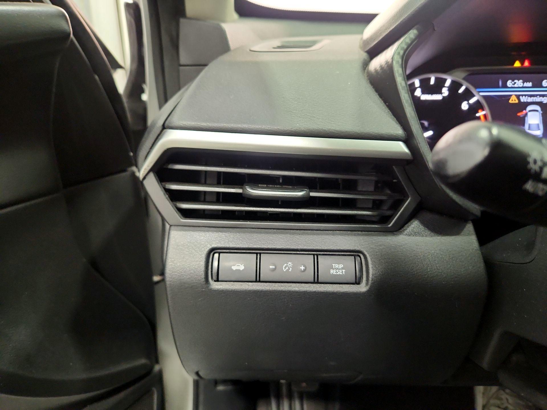 Thumbnail: 2020 Nissan Altima - 13