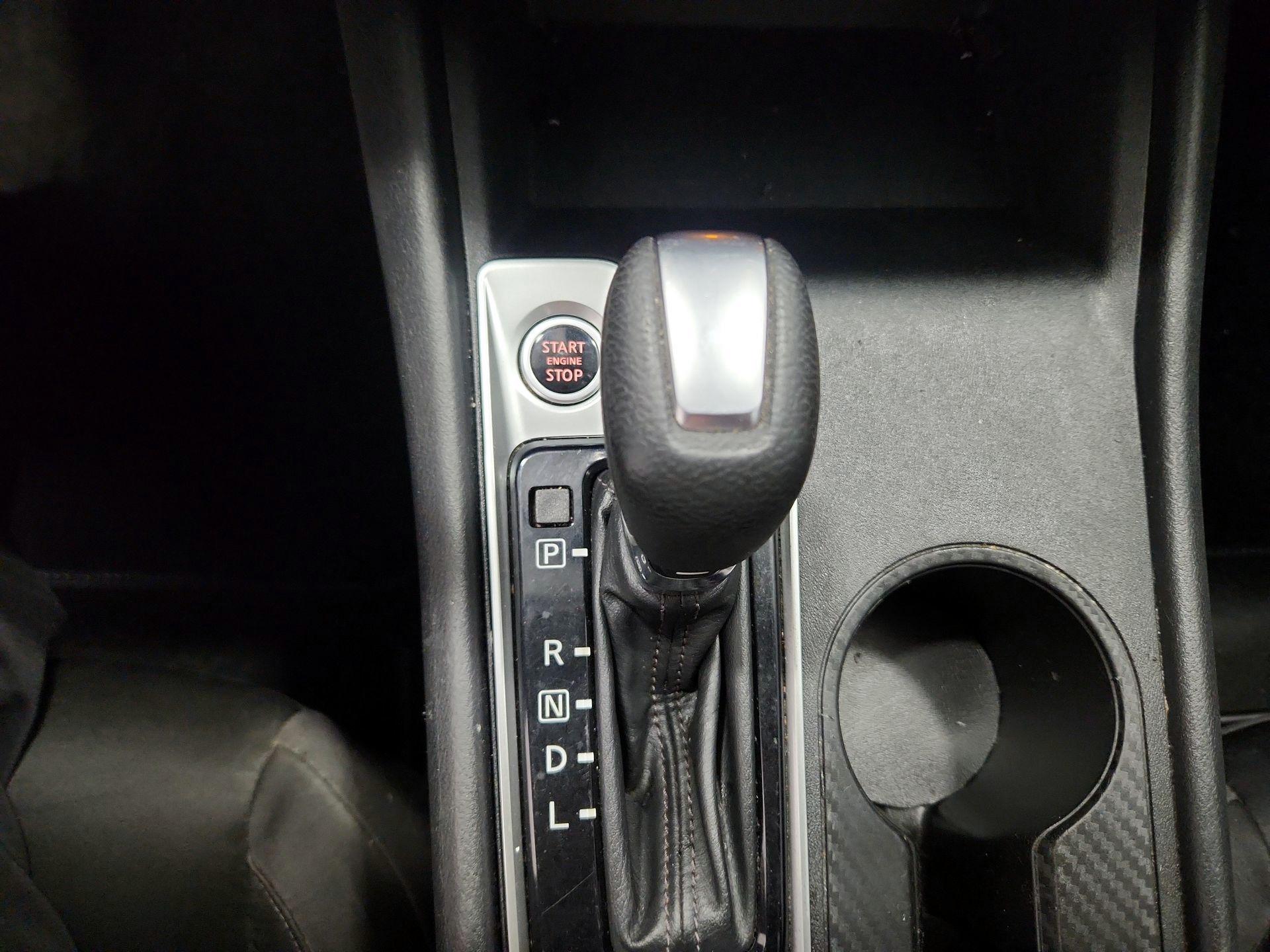 Thumbnail: 2020 Nissan Altima - 17