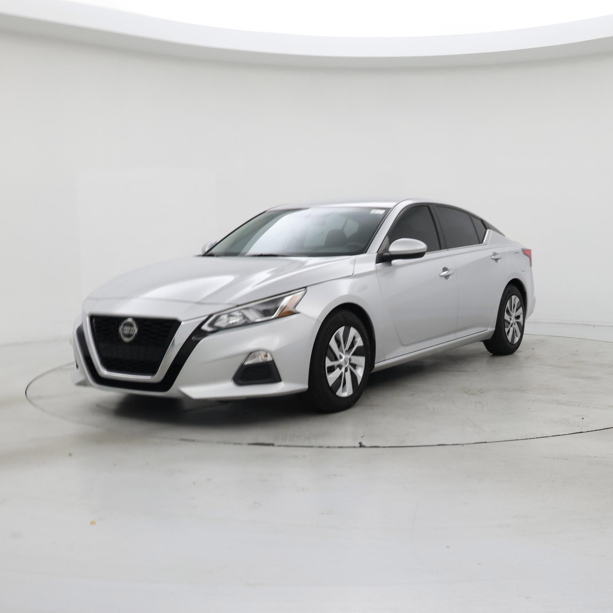 Thumbnail: 2020 Nissan Altima - 4