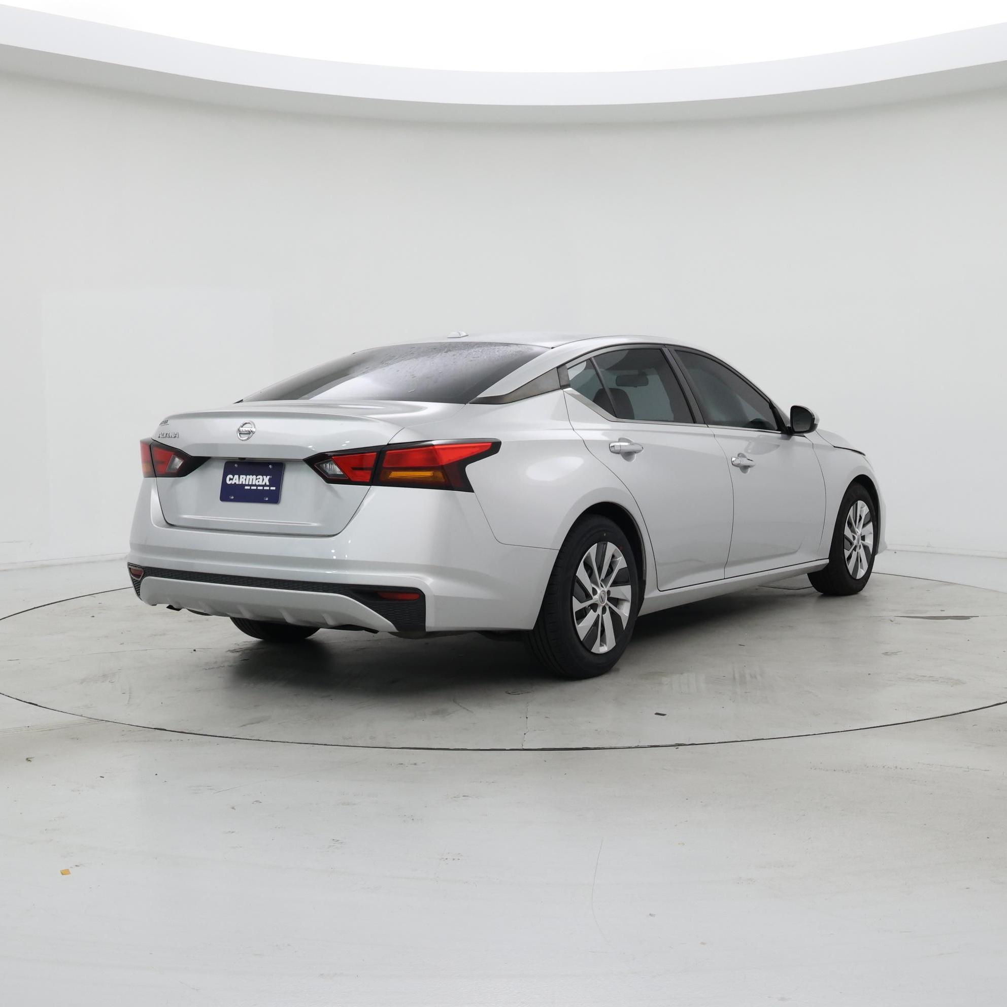 Thumbnail: 2020 Nissan Altima - 8