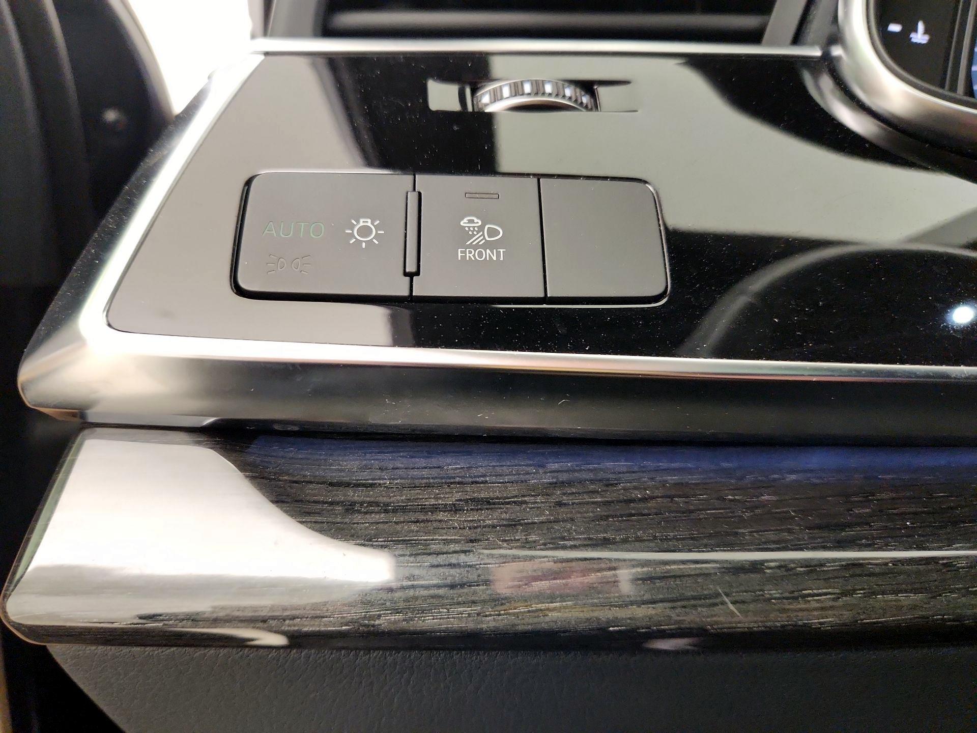 Thumbnail: 2021 Audi Q7 - 13