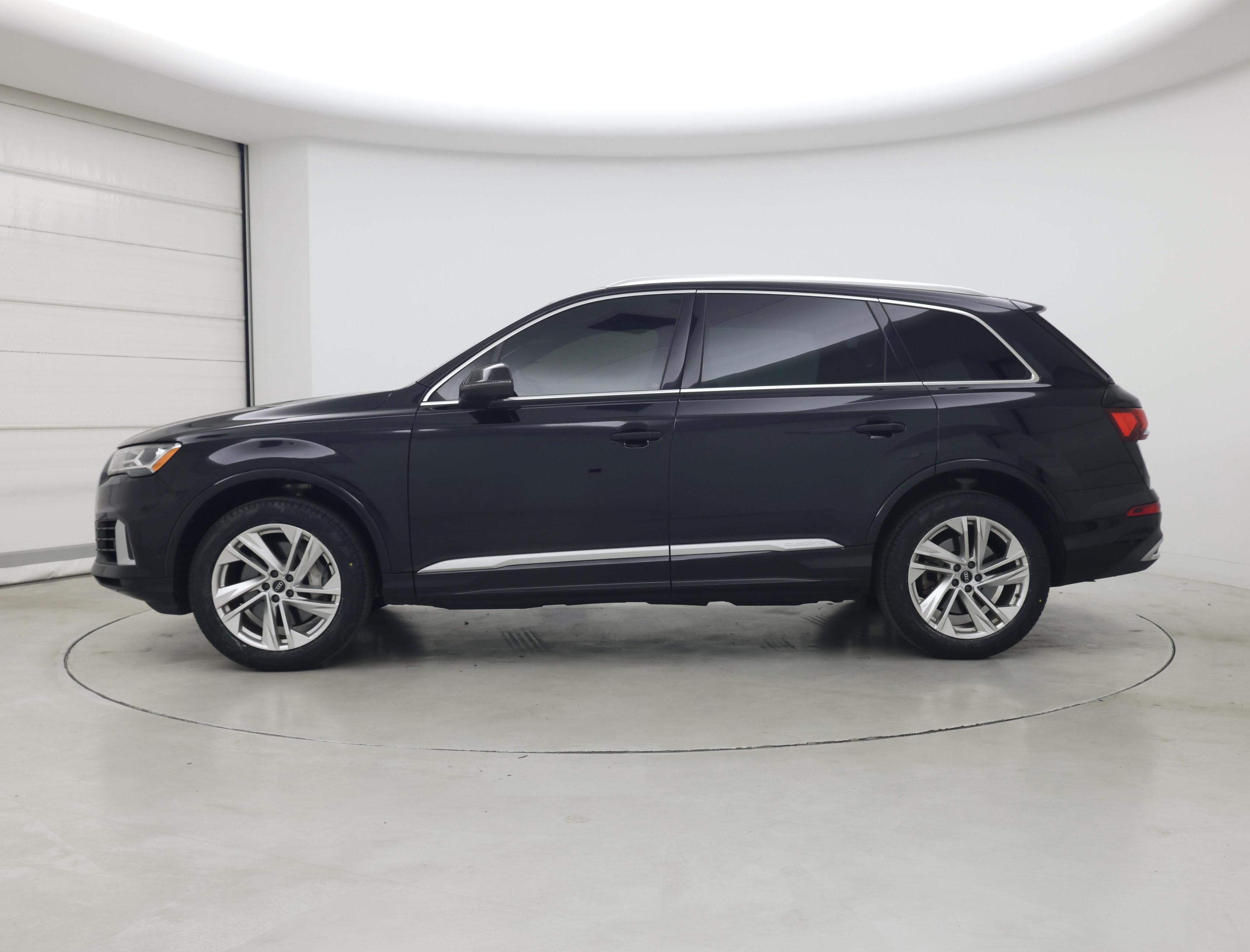 Thumbnail: 2021 Audi Q7 - 3