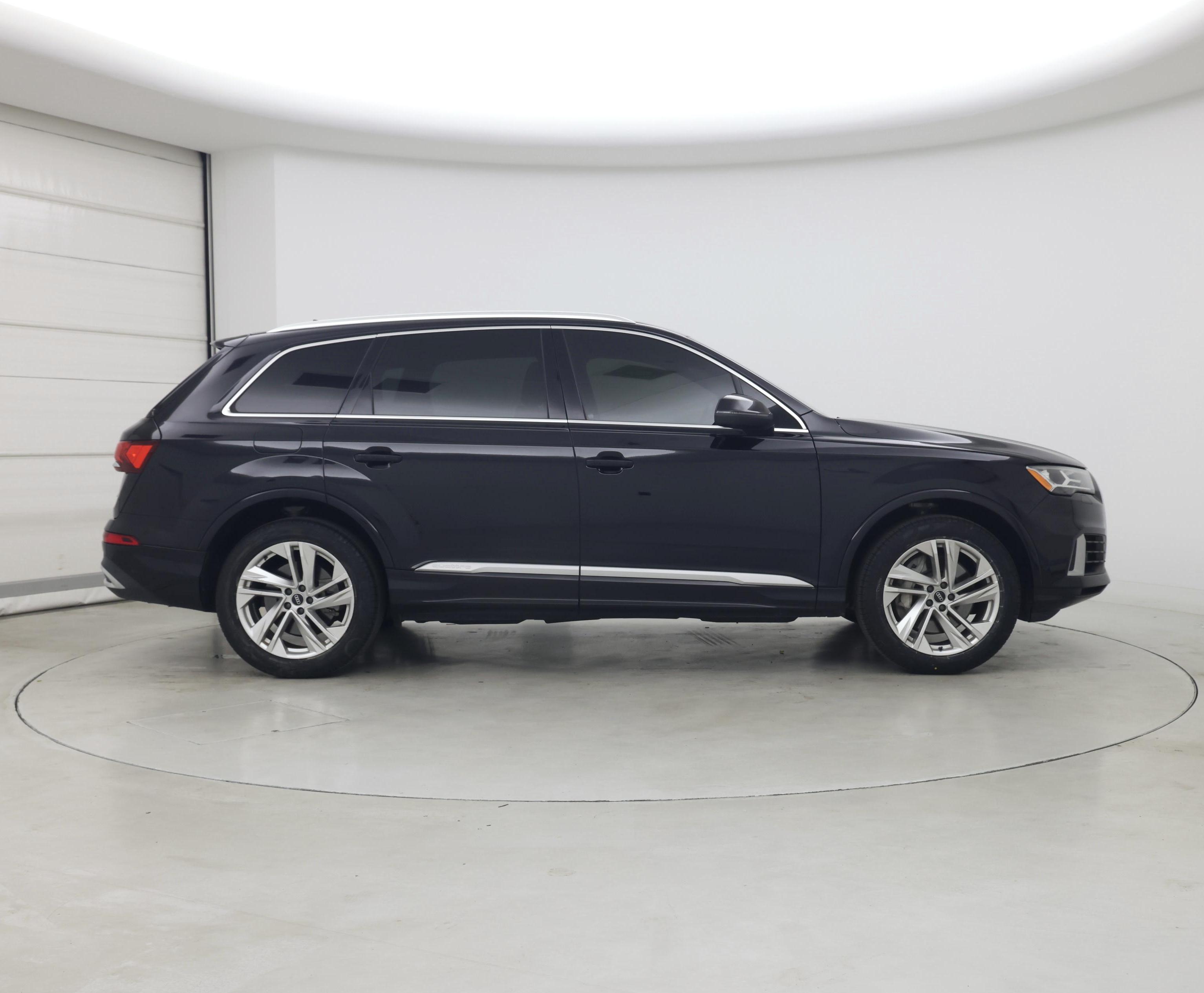 Thumbnail: 2021 Audi Q7 - 7