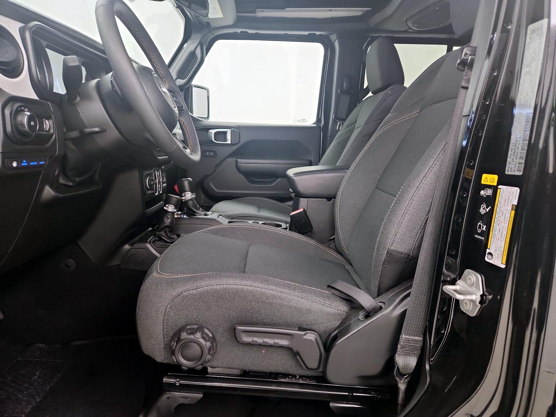 Thumbnail: 2024 Jeep Wrangler - 11