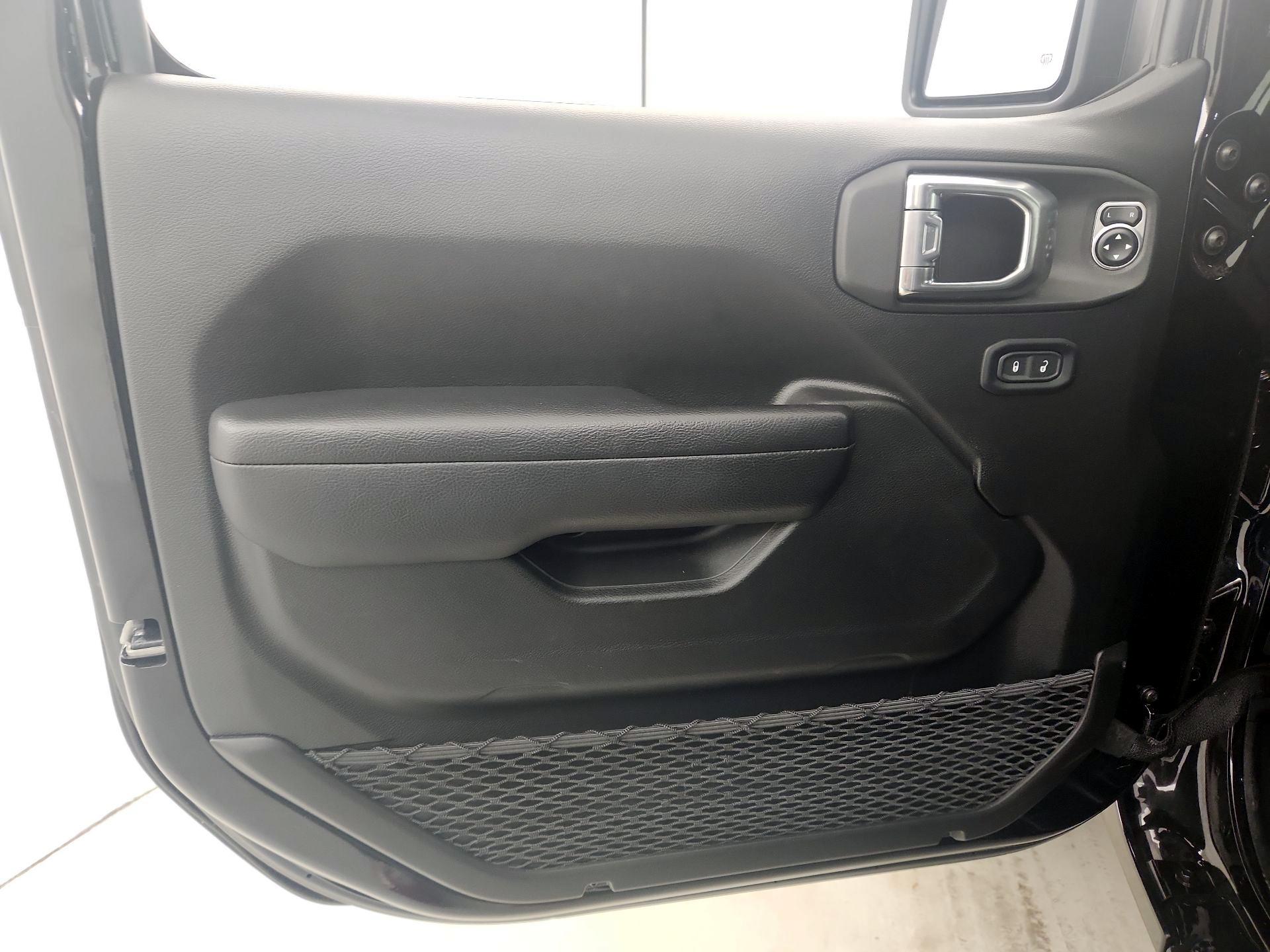 Thumbnail: 2024 Jeep Wrangler - 12