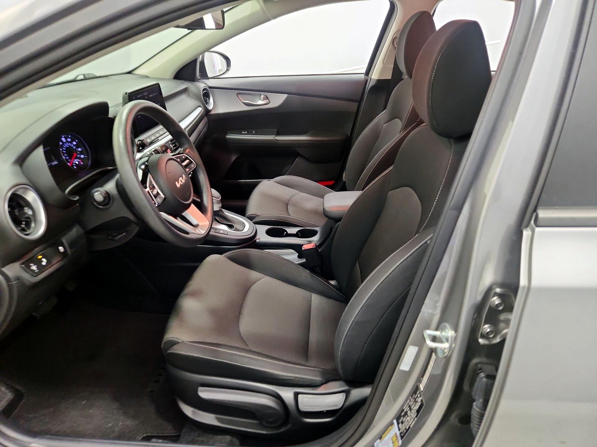 Thumbnail: 2024 Kia Forte - 11