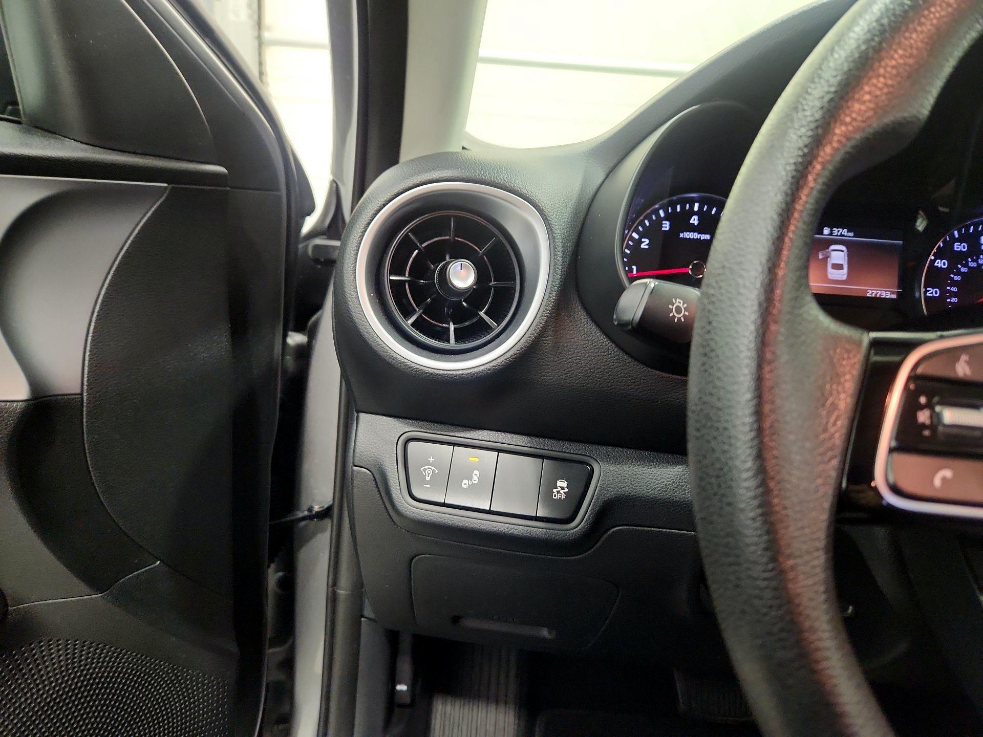 Thumbnail: 2024 Kia Forte - 13