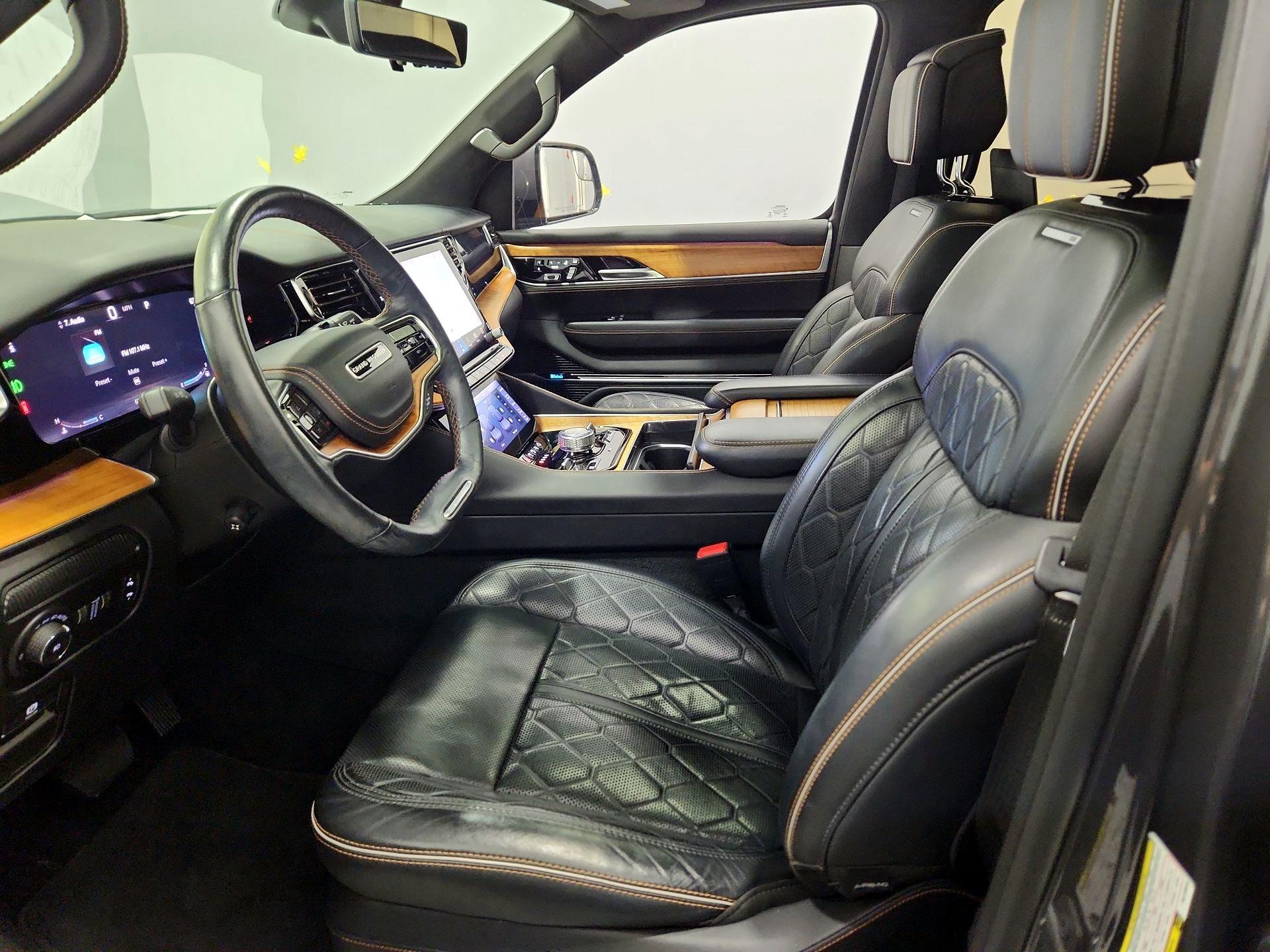 Thumbnail: 2022 Jeep Grand Wagoneer - 11