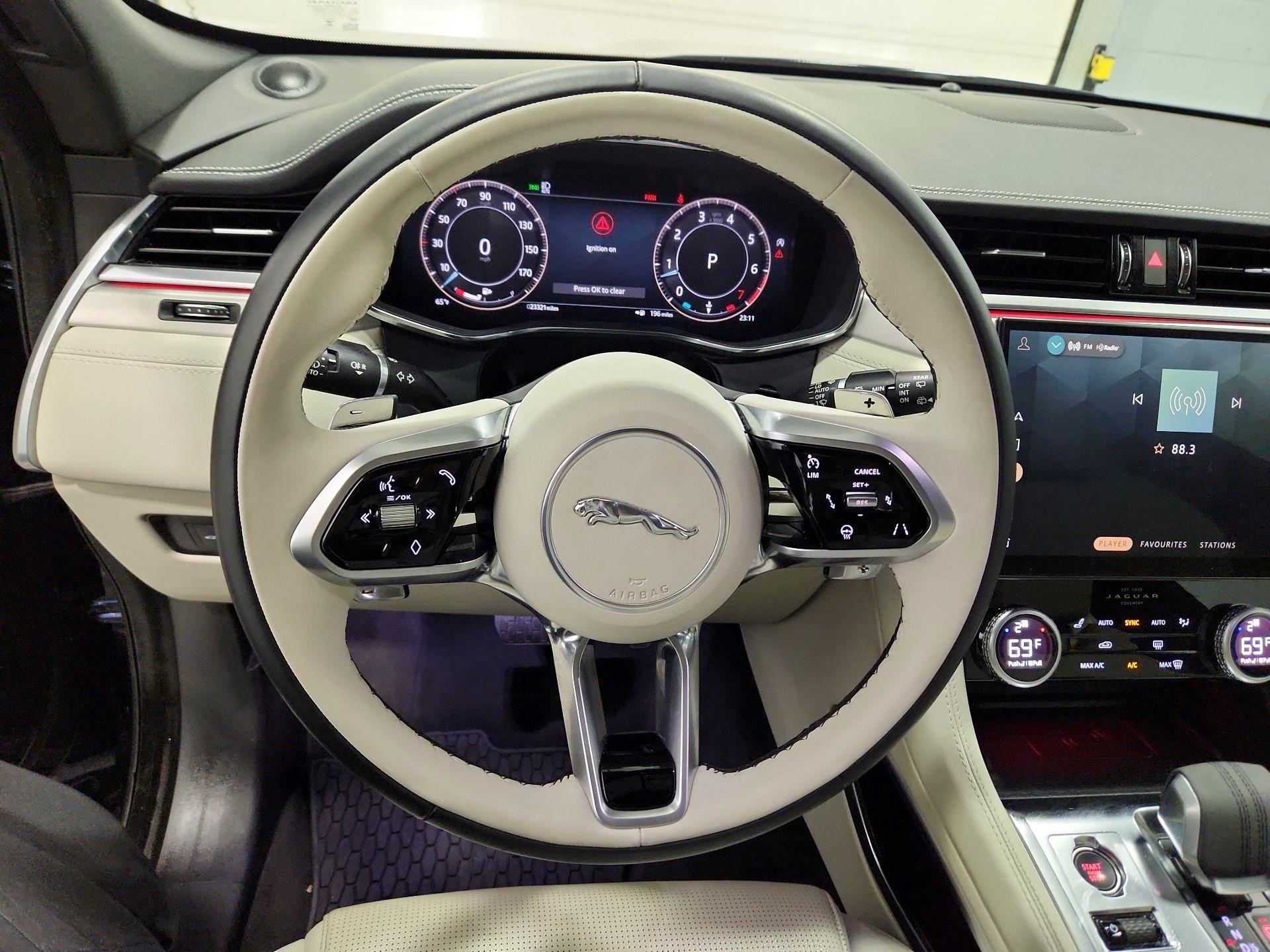 Thumbnail: 2024 Jaguar F-Pace - 10