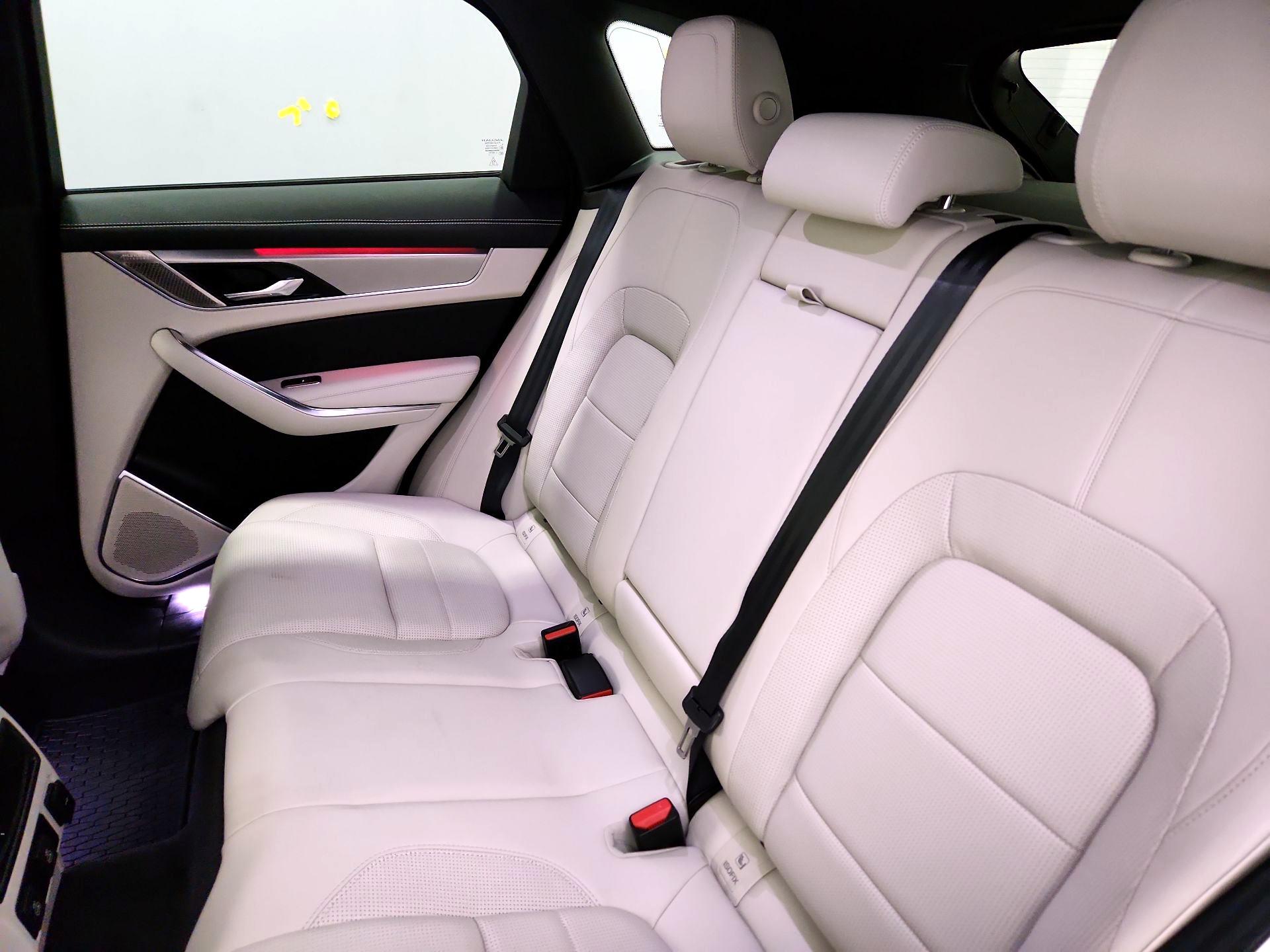 Thumbnail: 2024 Jaguar F-Pace - 18