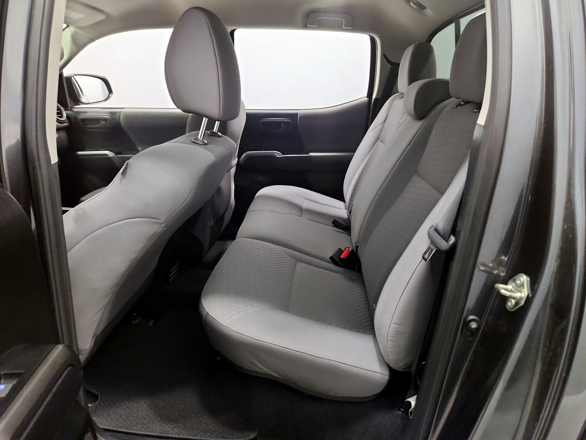 Thumbnail: 2021 Toyota Tacoma - 19