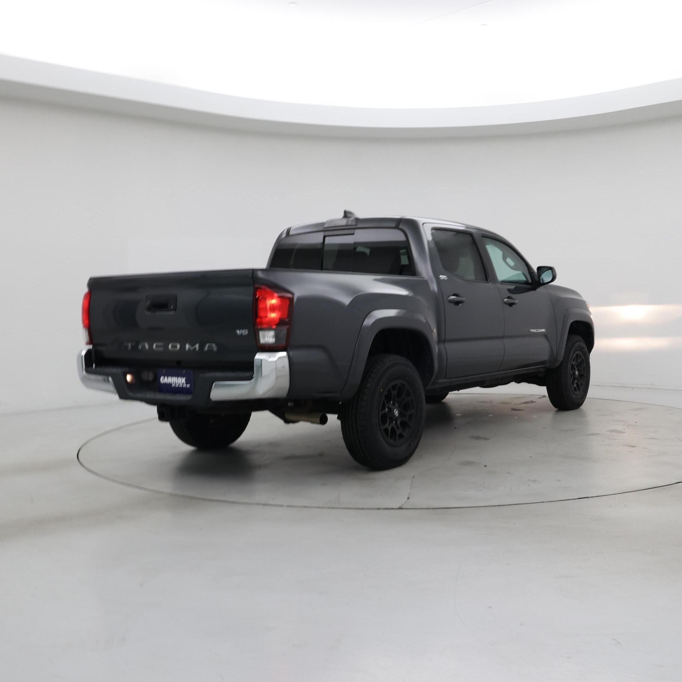 Thumbnail: 2021 Toyota Tacoma - 8