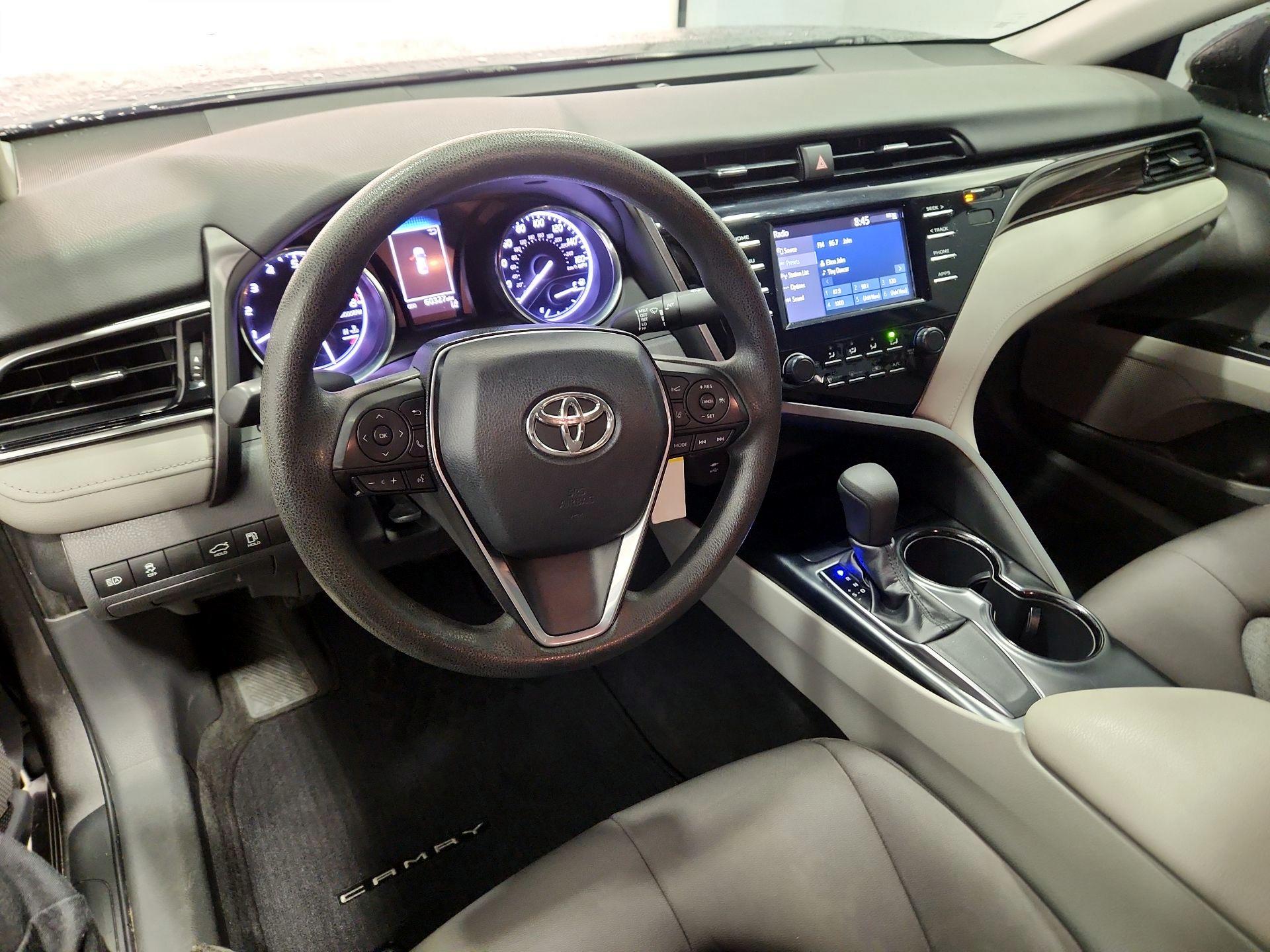 Thumbnail: 2019 Toyota Camry - 9