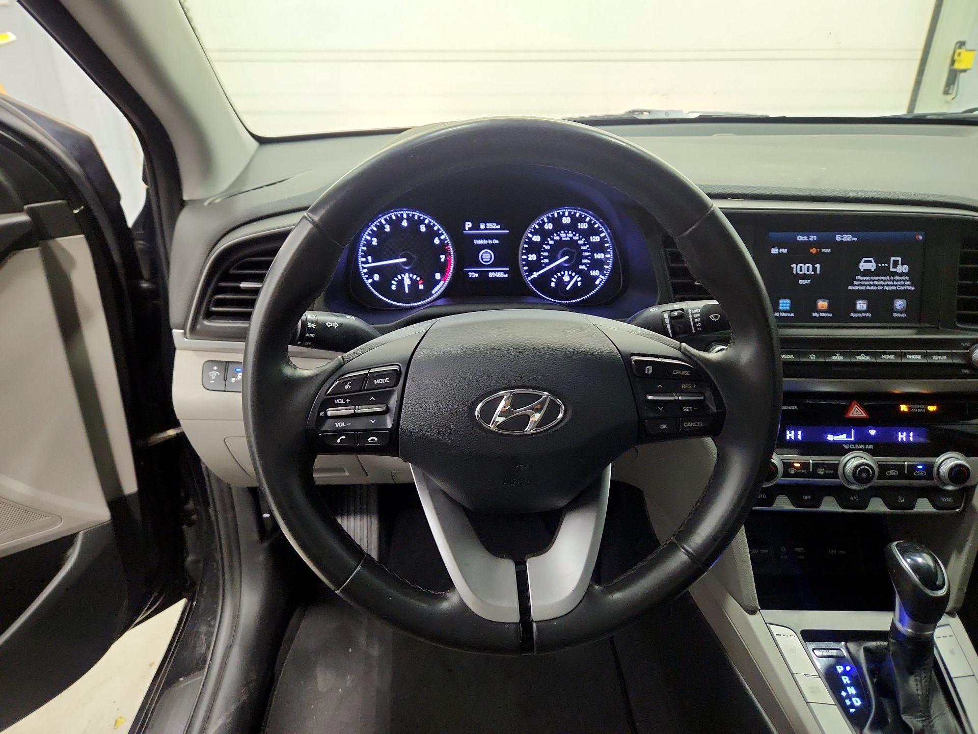 Thumbnail: 2020 Hyundai Elantra - 10