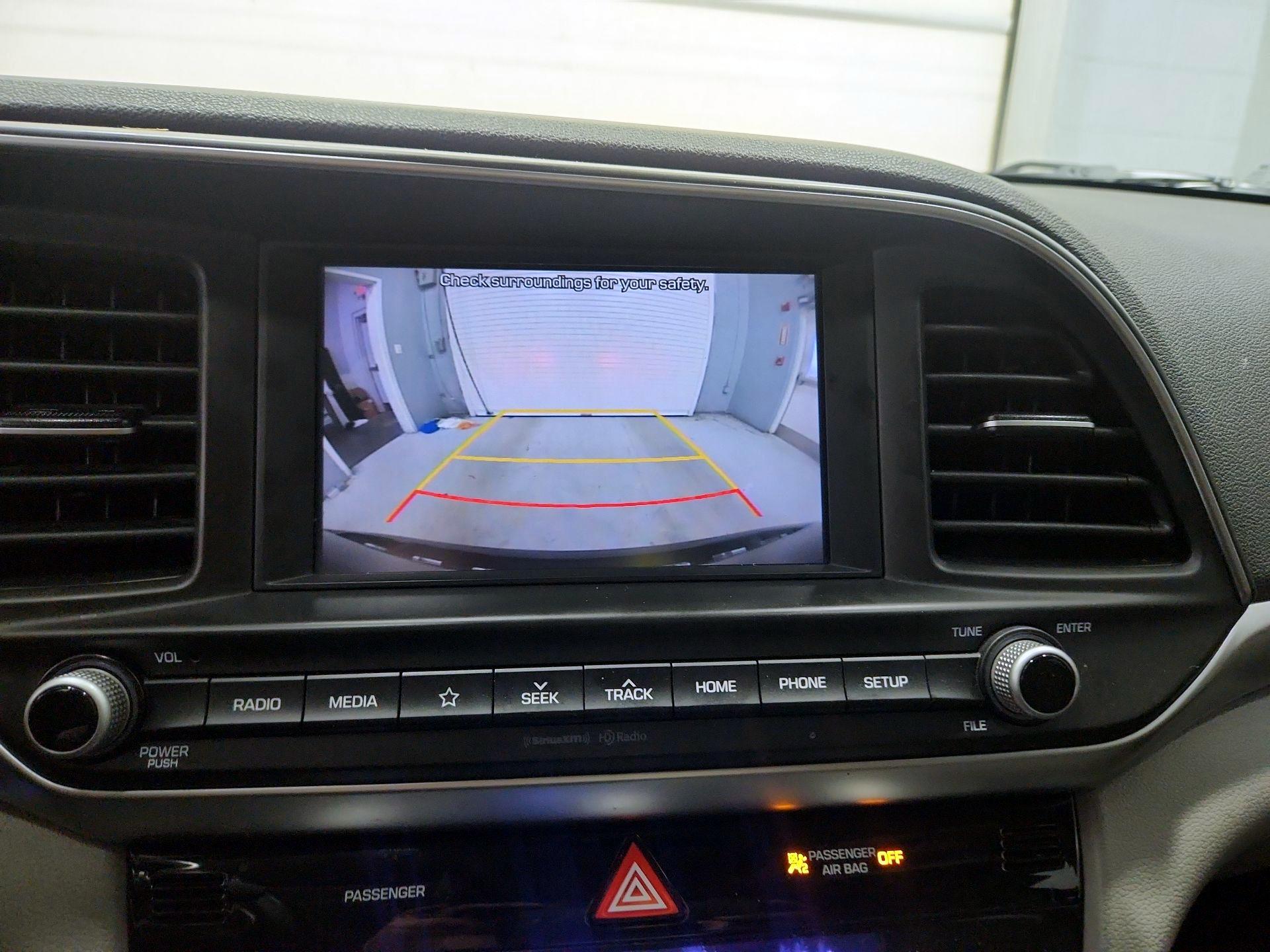 Thumbnail: 2020 Hyundai Elantra - 14