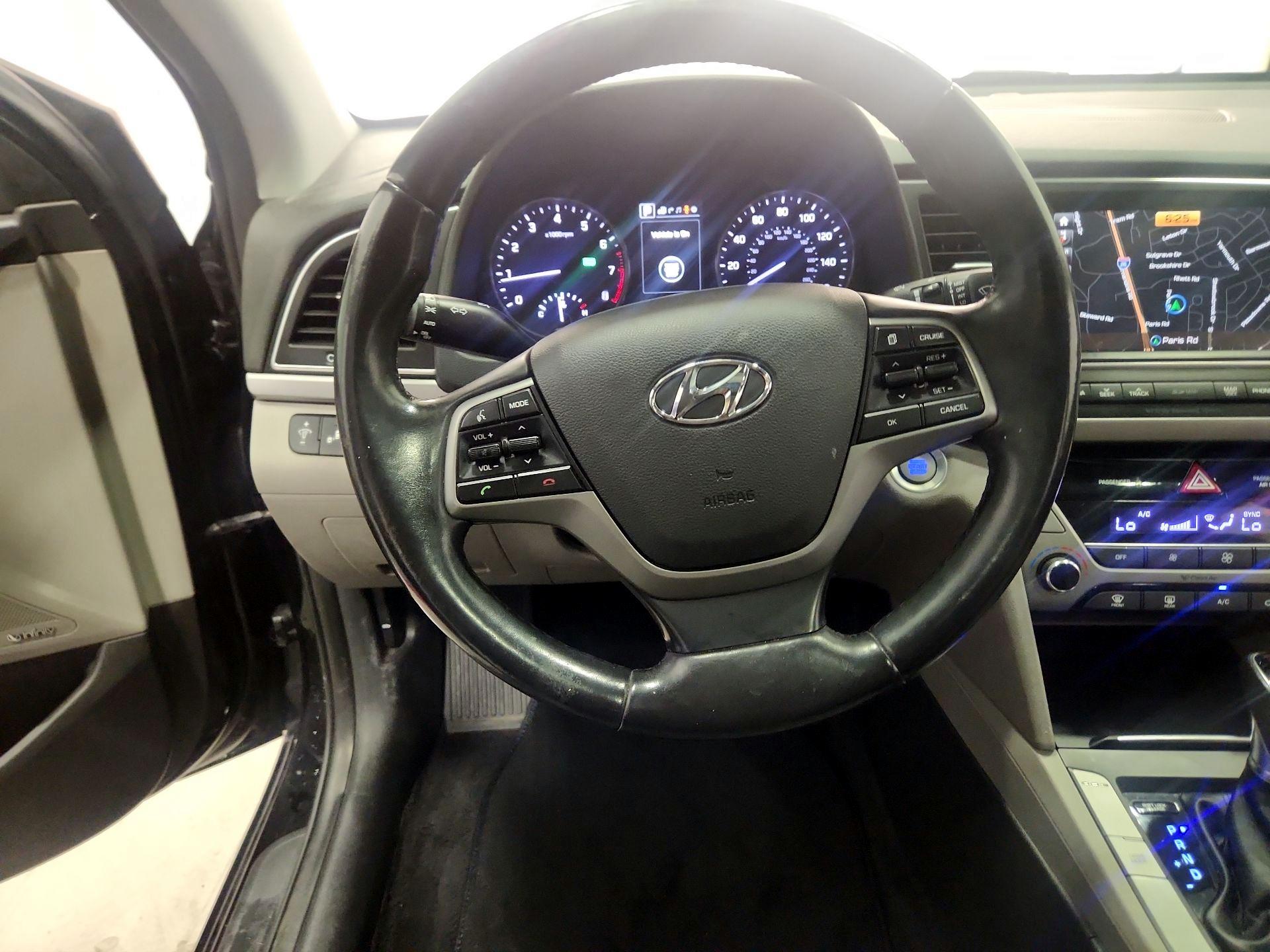 Thumbnail: 2017 Hyundai Elantra - 10