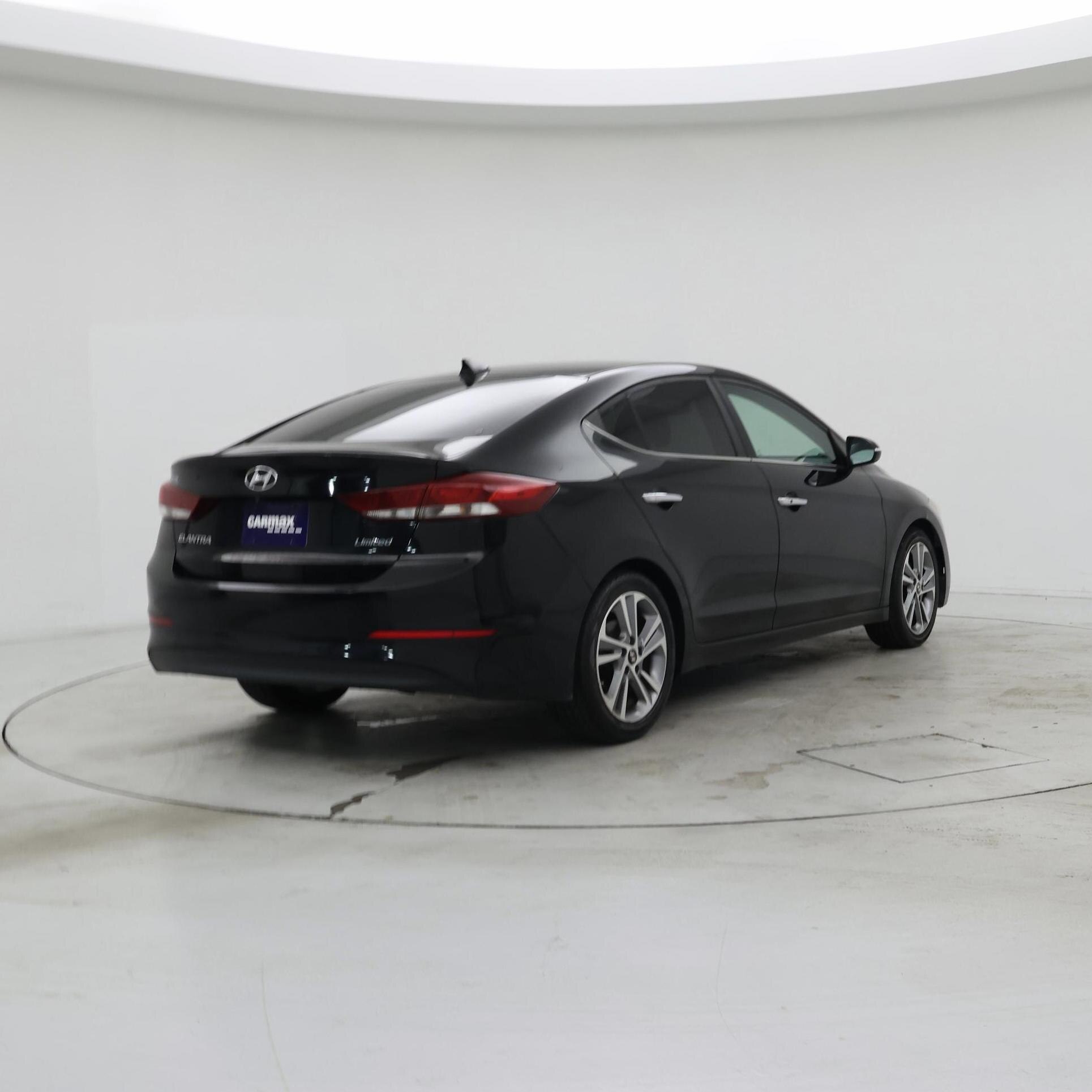 Thumbnail: 2017 Hyundai Elantra - 8