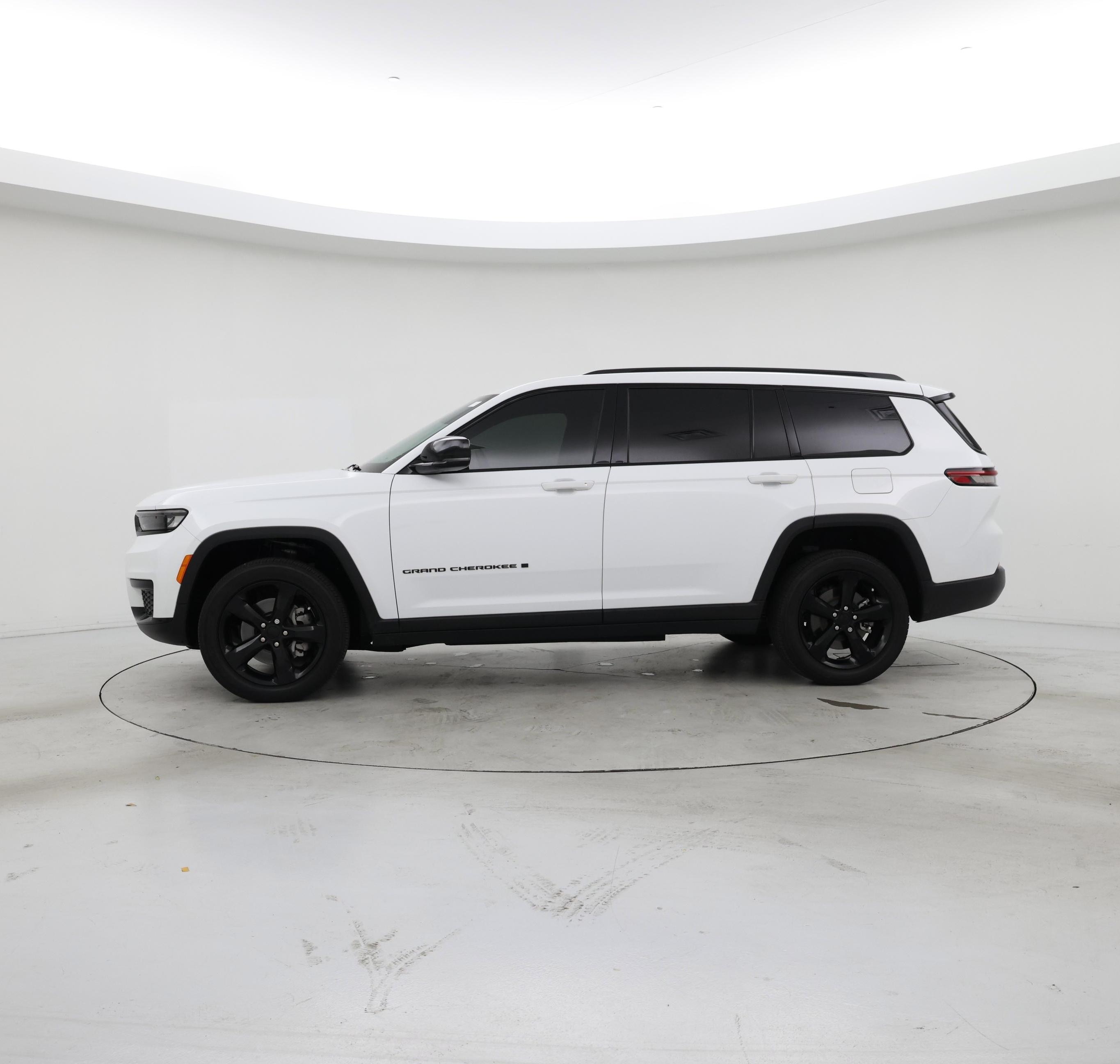 Thumbnail: 2024 Jeep Grand Cherokee L - 3
