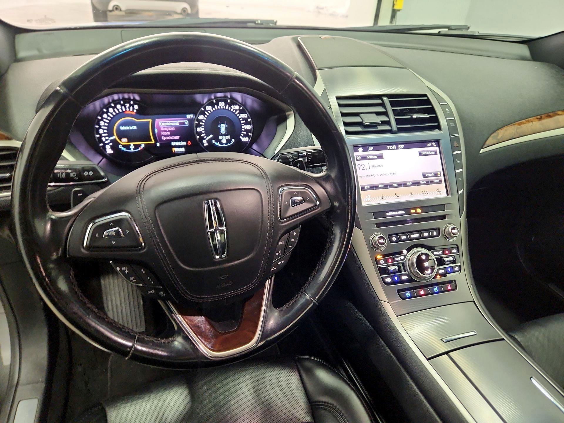 Thumbnail: 2017 Lincoln MKZ - 9