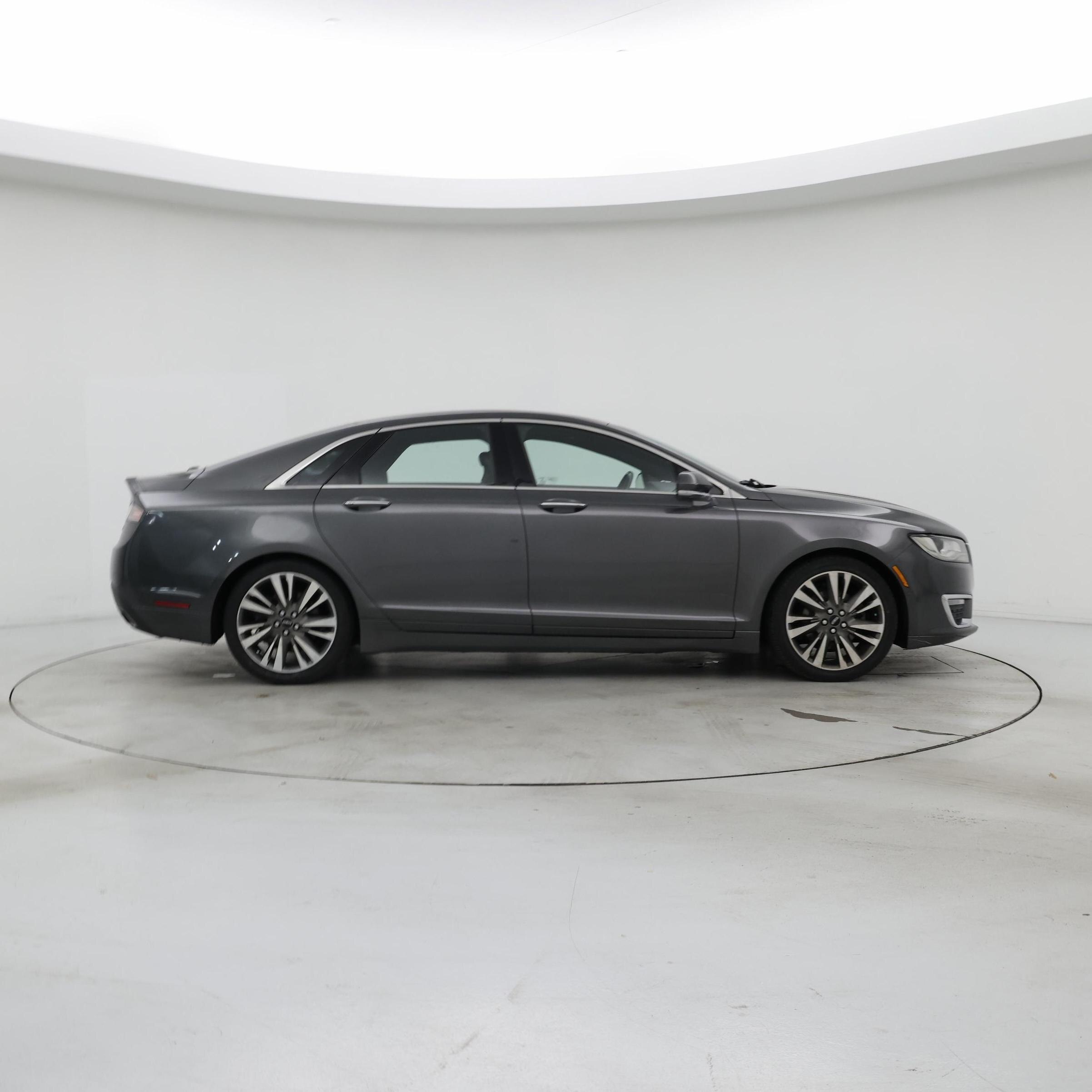 Thumbnail: 2017 Lincoln MKZ - 7