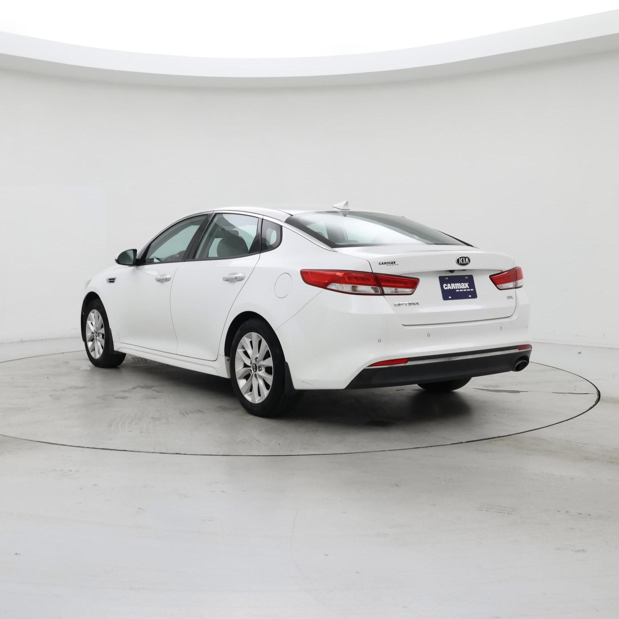 Thumbnail: 2018 Kia Optima - 2