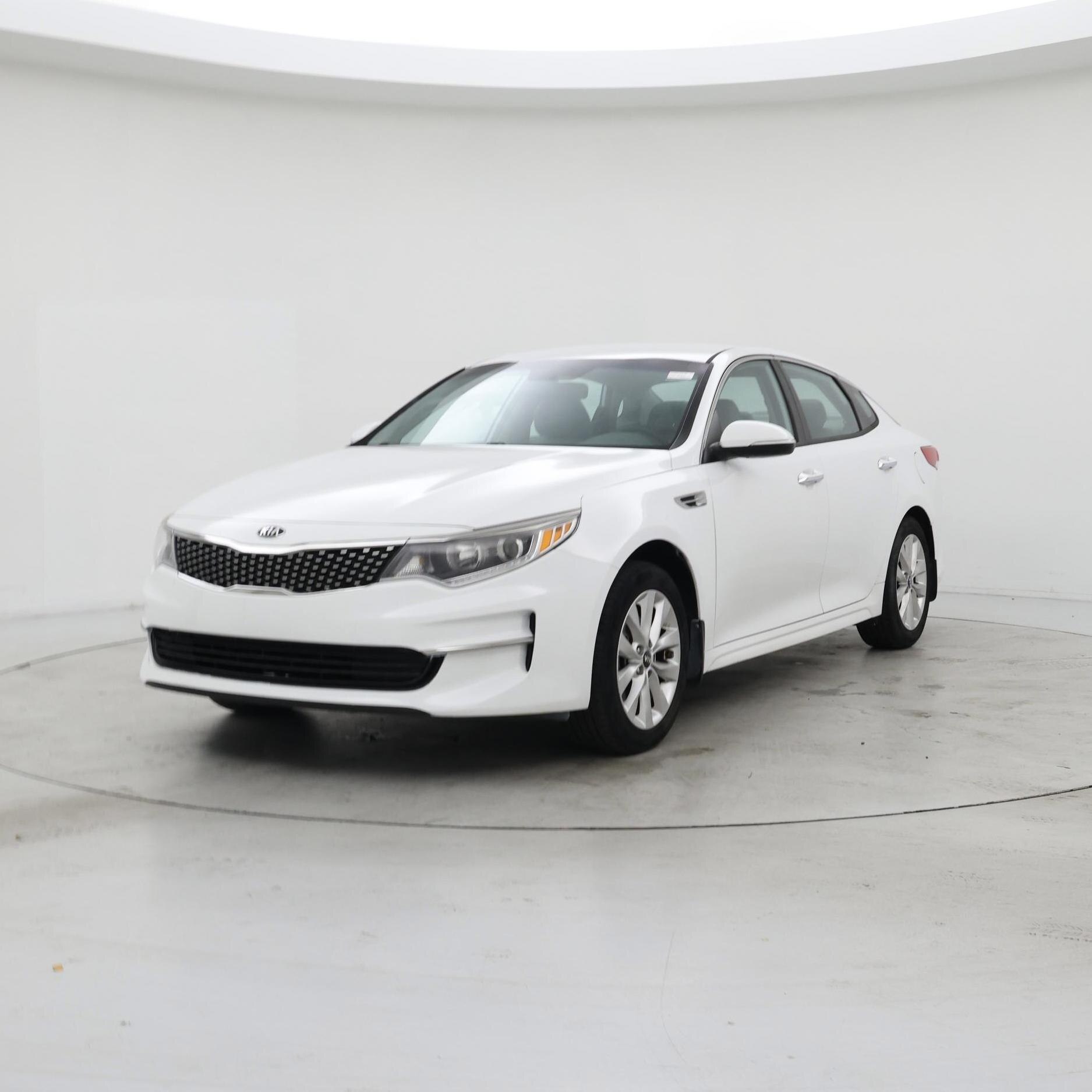 Thumbnail: 2018 Kia Optima - 4