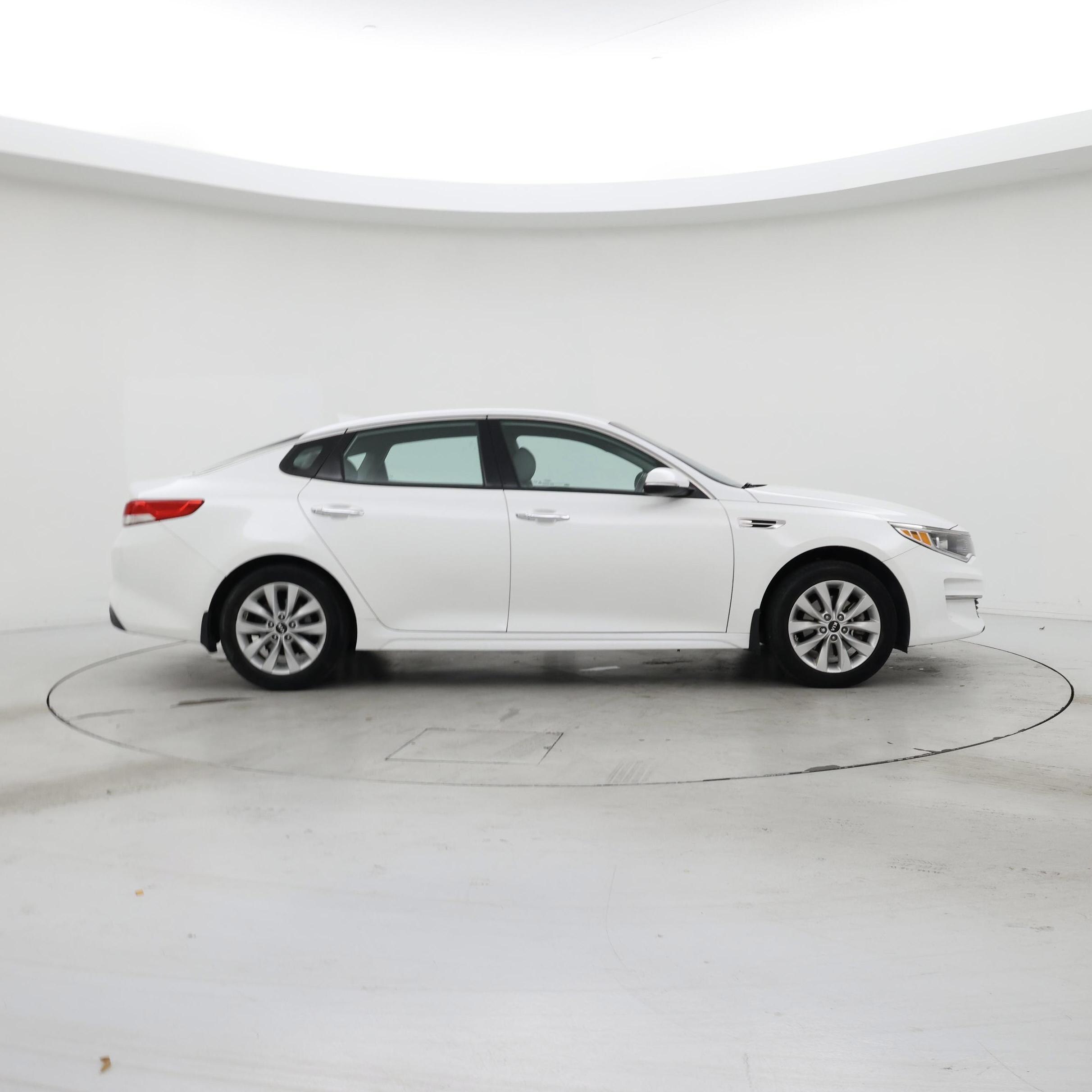 Thumbnail: 2018 Kia Optima - 7